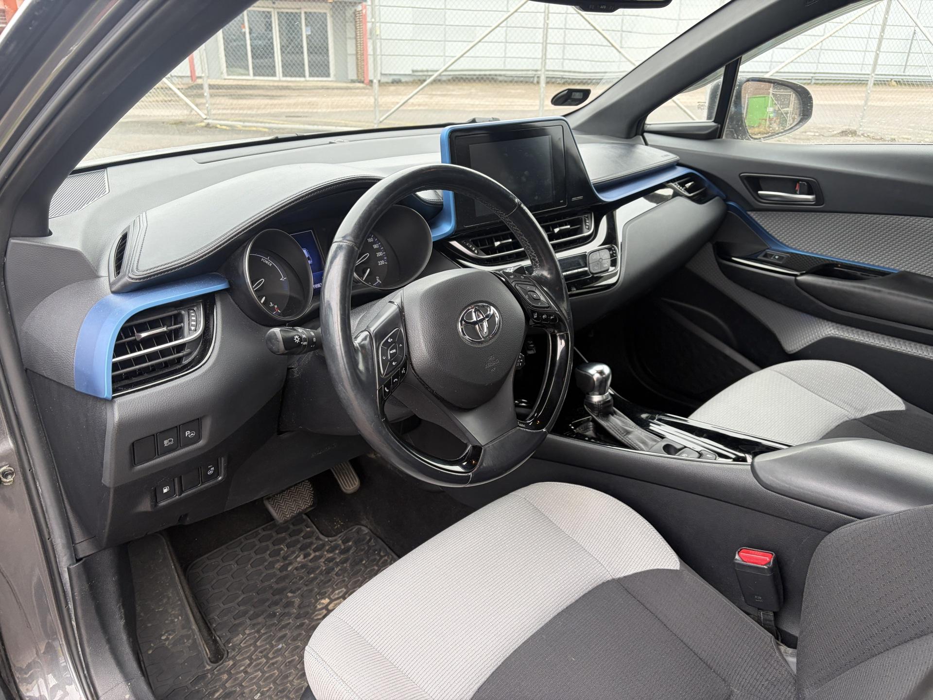 TOYOTA C-HR 2018