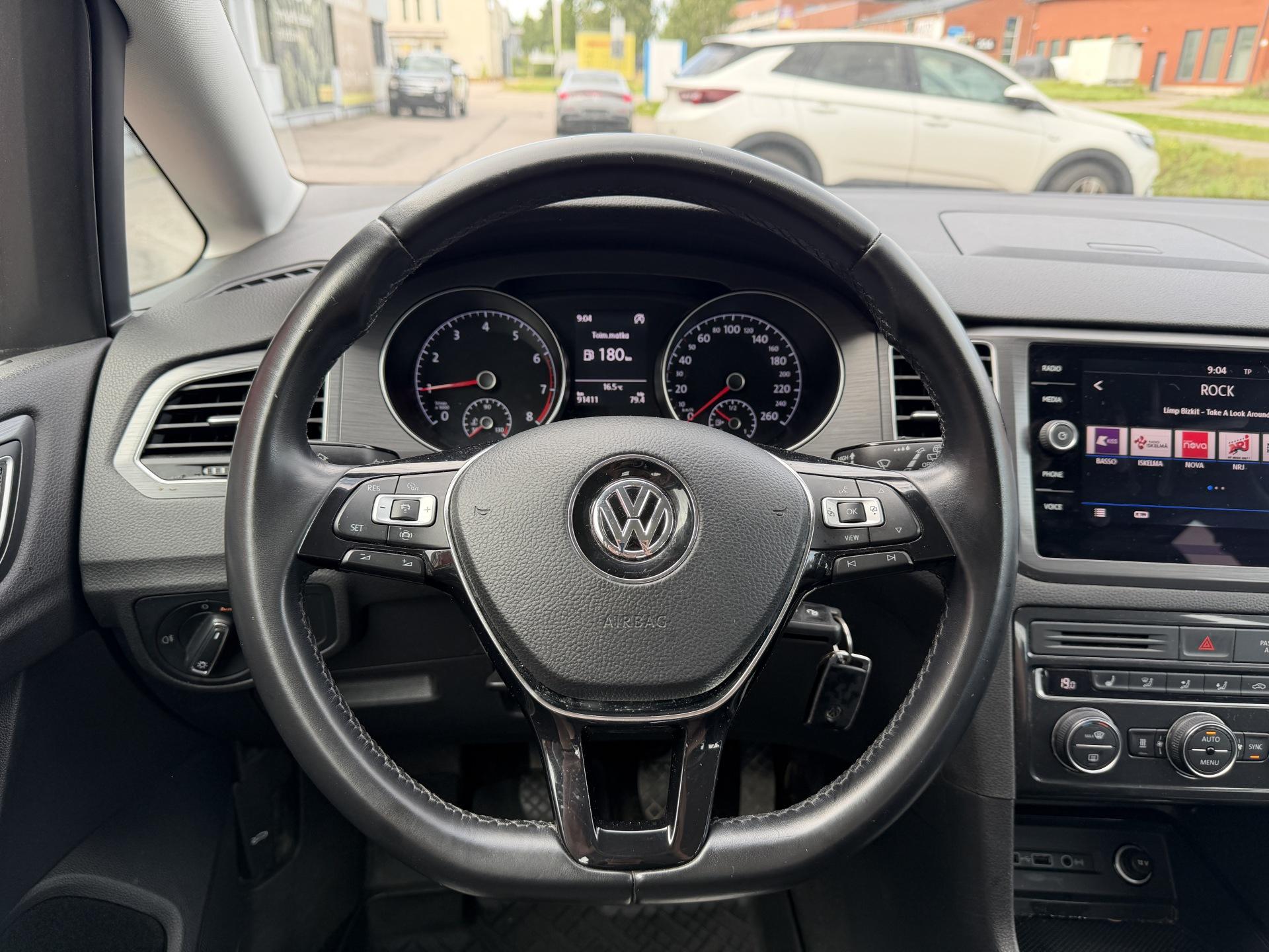 VOLKSWAGEN Golf Sportsvan 2019