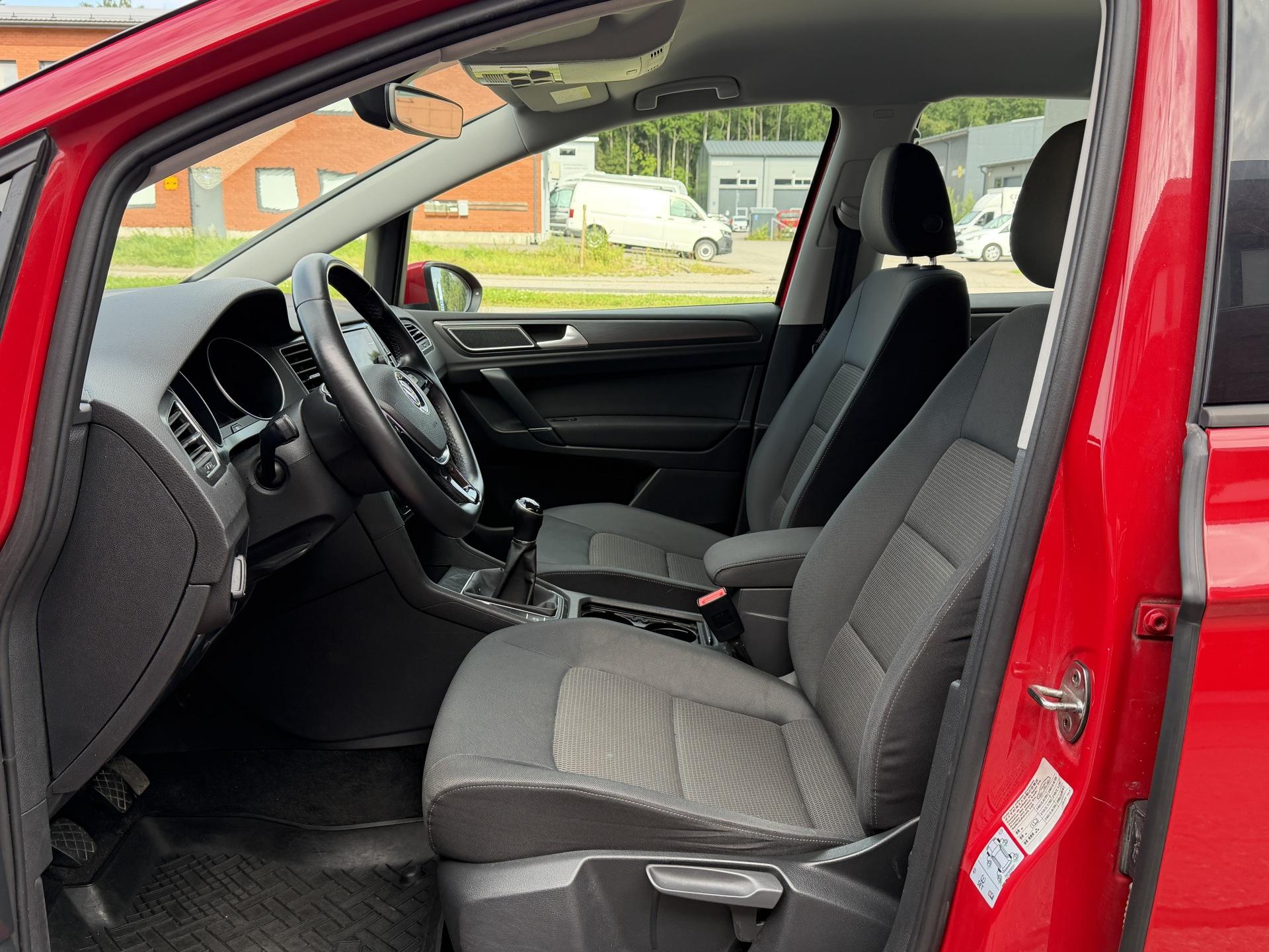 VOLKSWAGEN Golf Sportsvan 2019