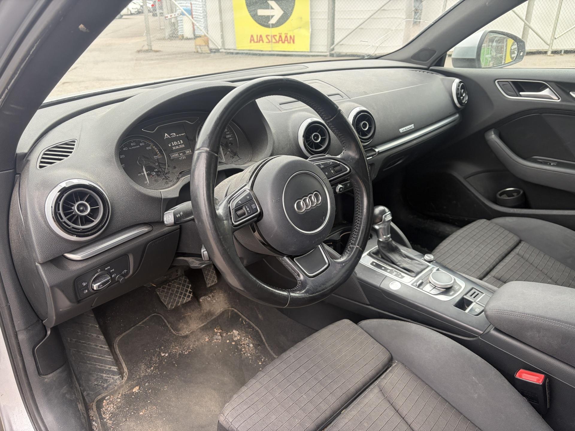 AUDI A3 2015