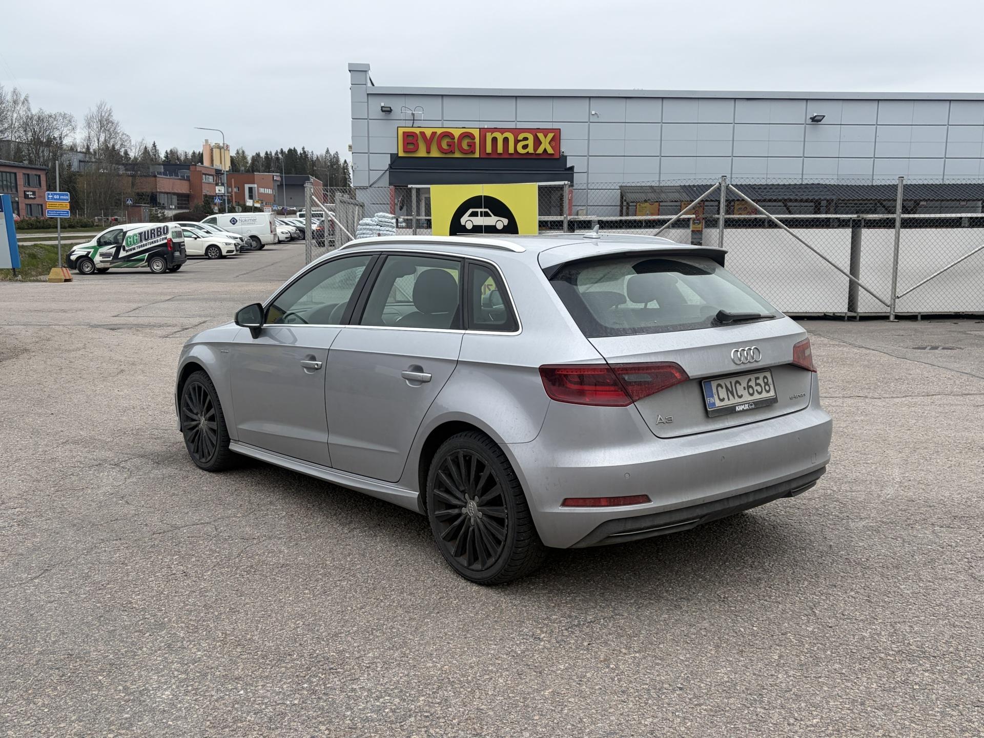 AUDI A3 2015