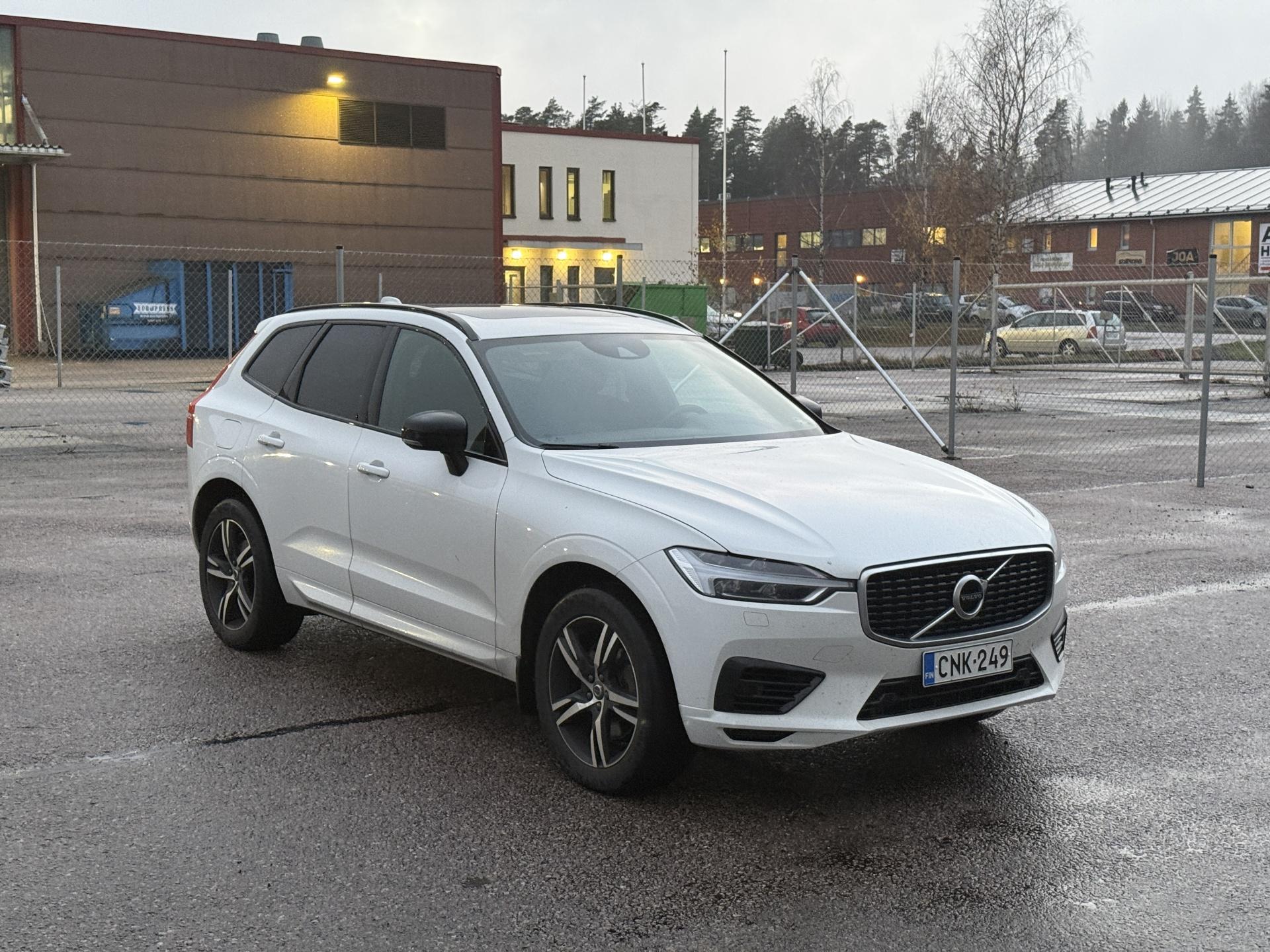 VOLVO XC60 2020
