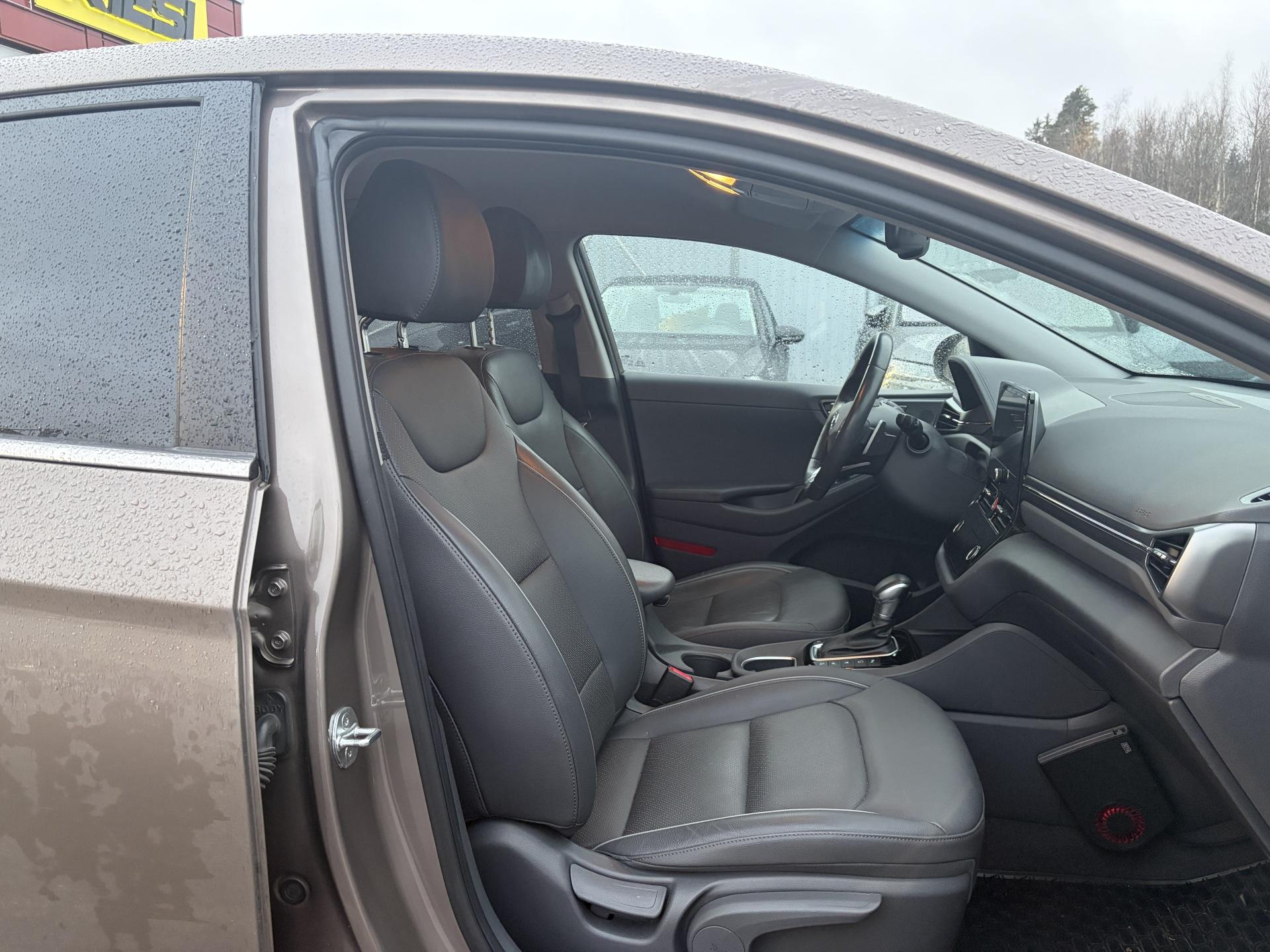 HYUNDAI Ioniq Plug-In 2021