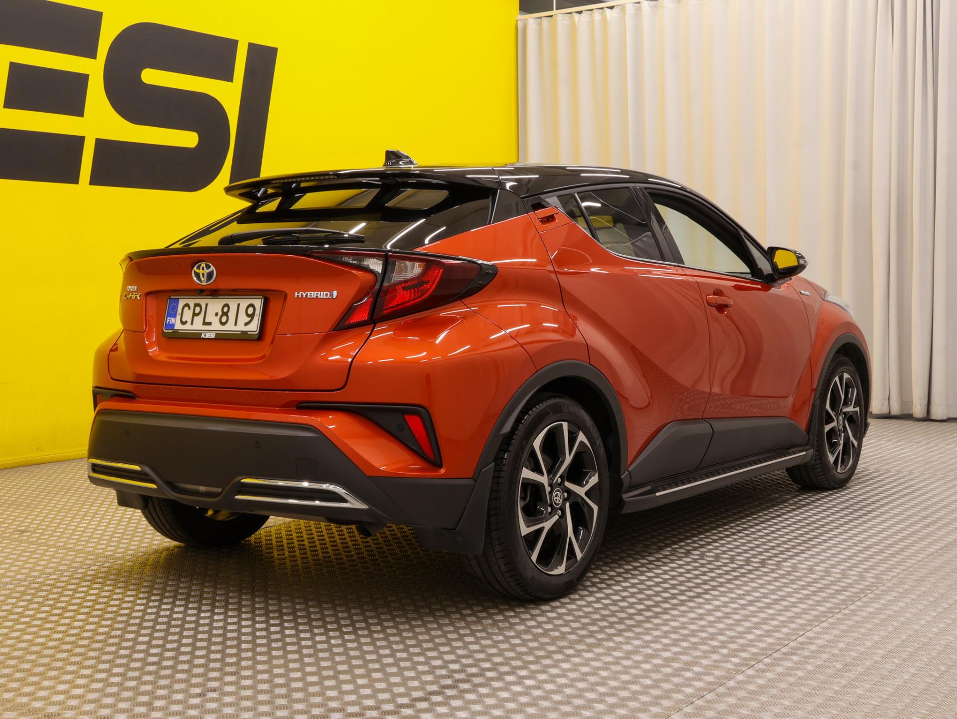 TOYOTA C-HR 2021