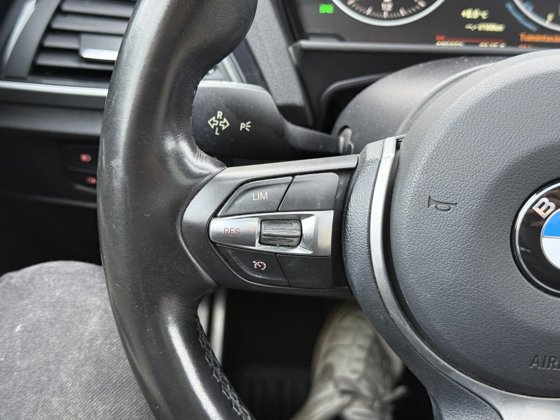 BMW 118 2015