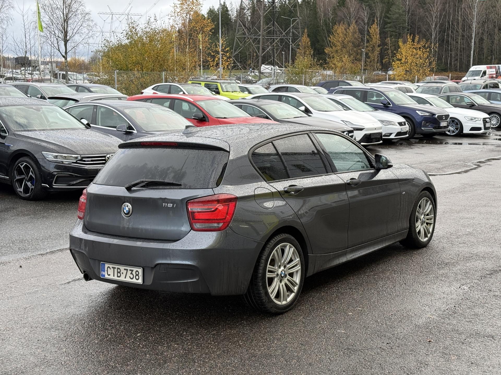 BMW 118 2015