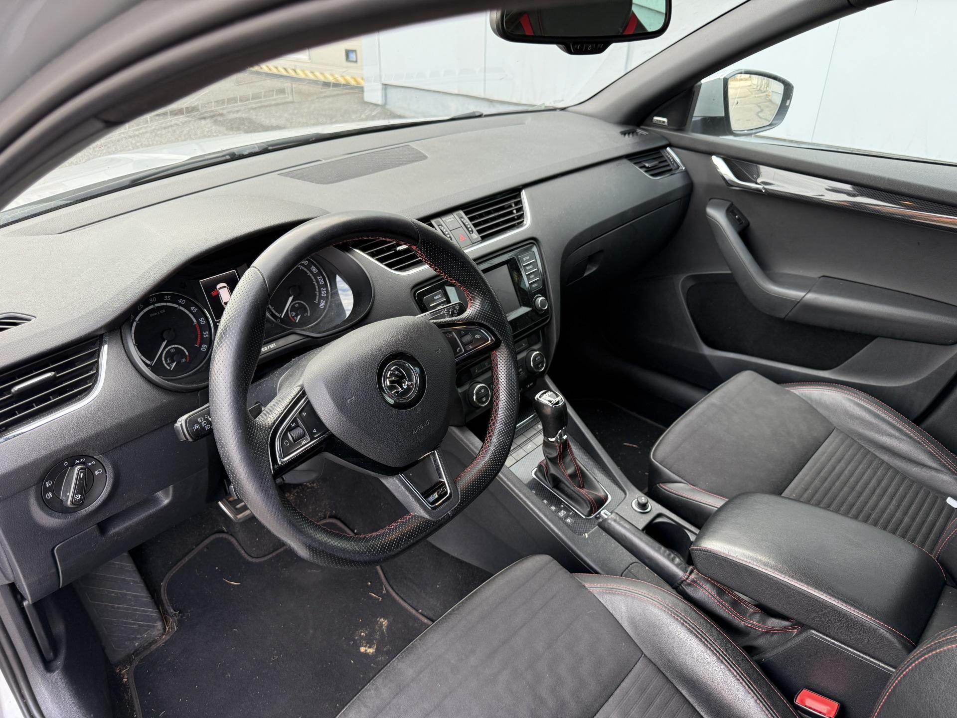 SKODA Octavia 2015