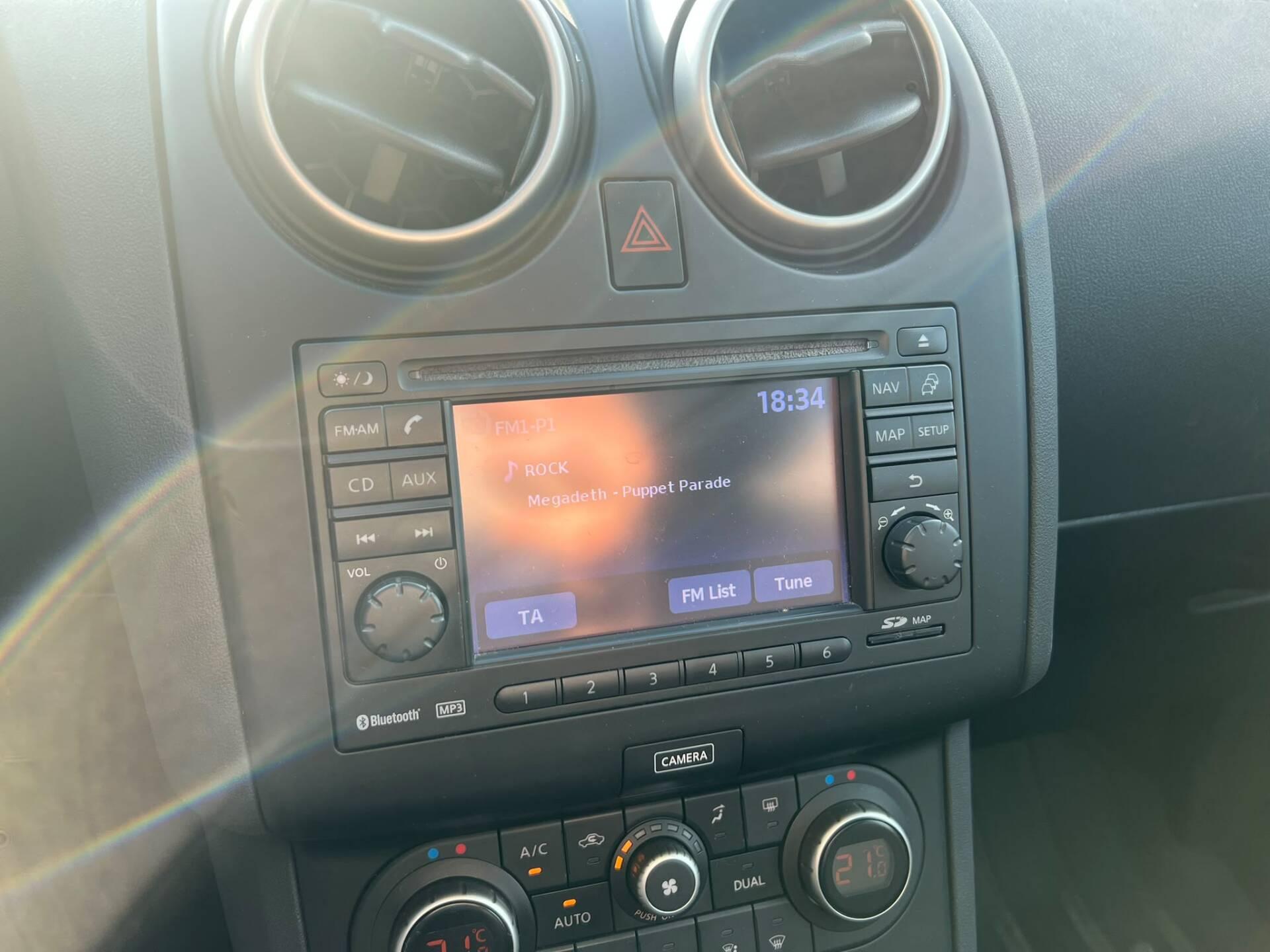 NISSAN Qashqai 2013