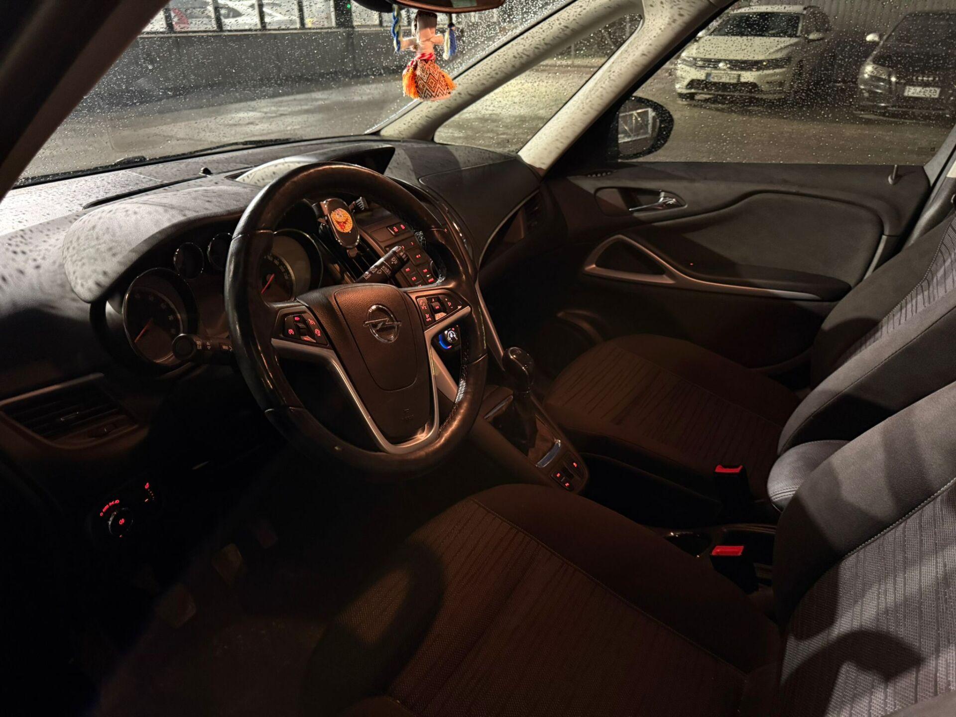 OPEL Zafira Tourer 2014