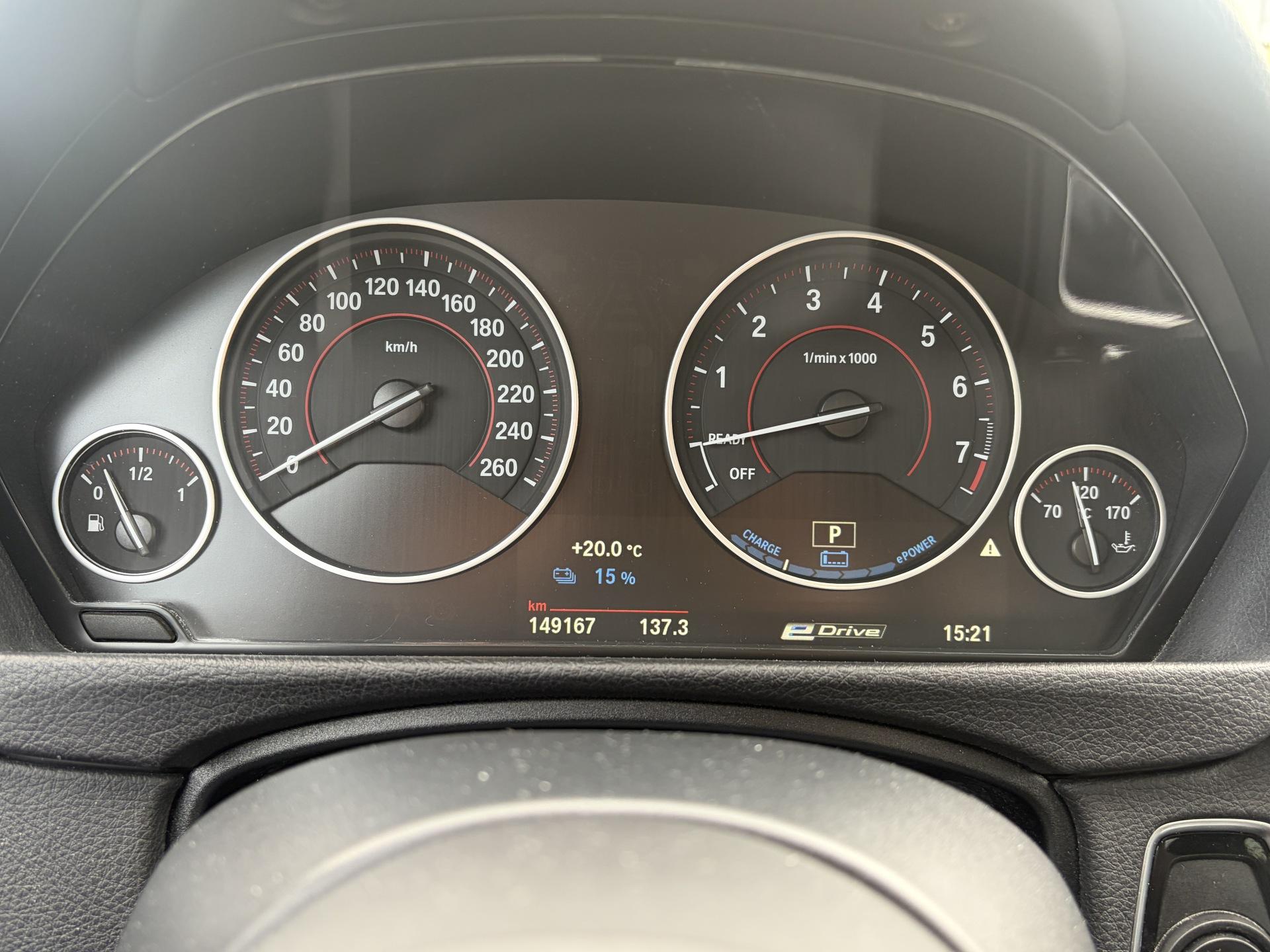 BMW 330 2017