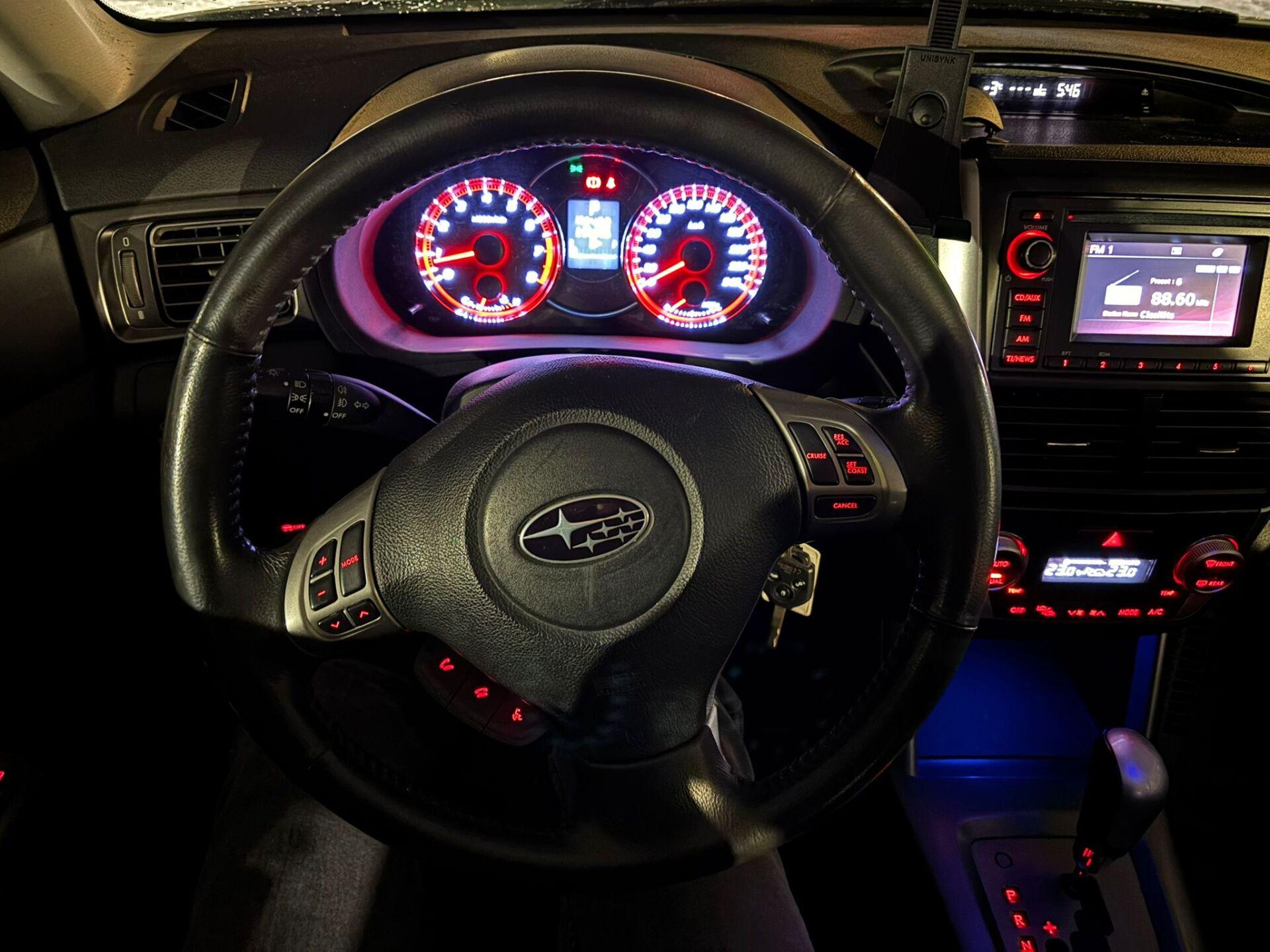 SUBARU Forester 2011