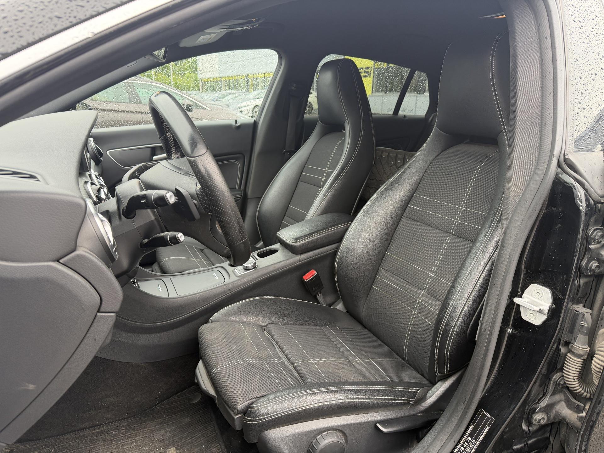 MERCEDES-BENZ CLA 2016