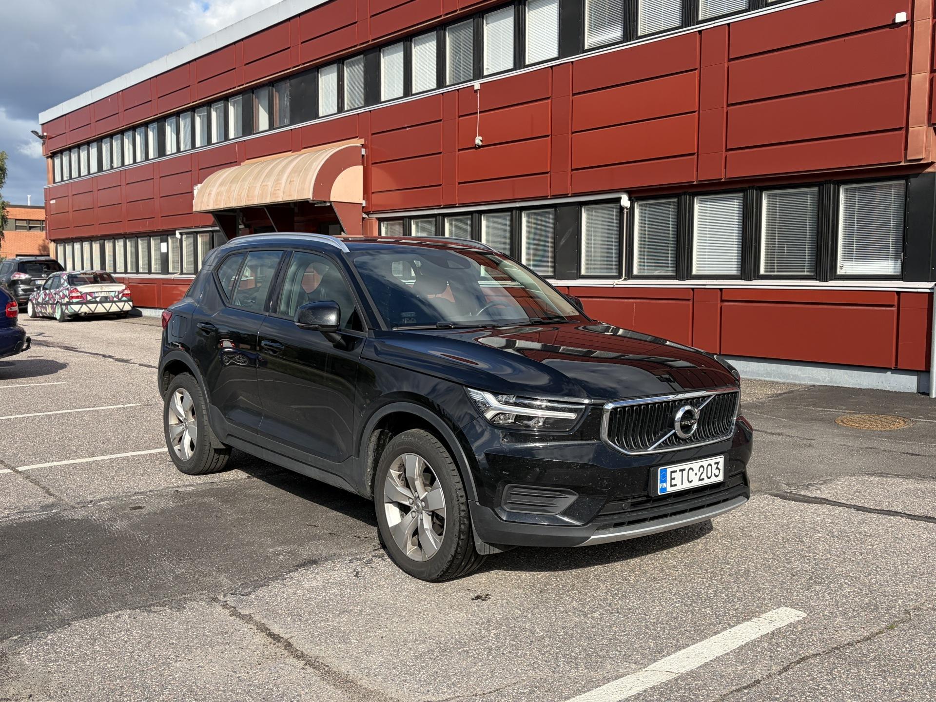 VOLVO XC40 2020