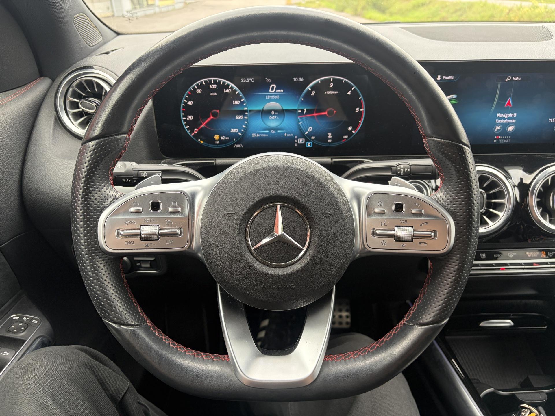 MERCEDES-BENZ GLA 2021