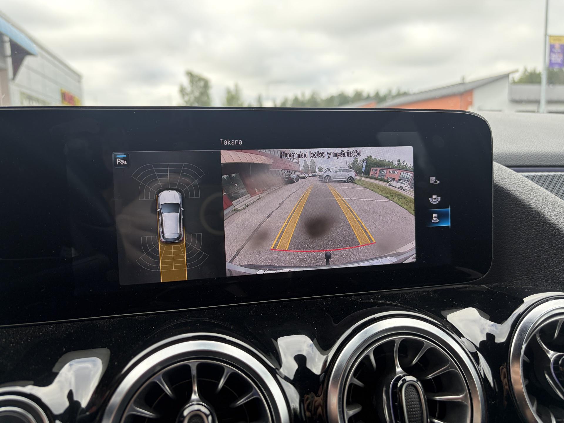 MERCEDES-BENZ GLA 2021