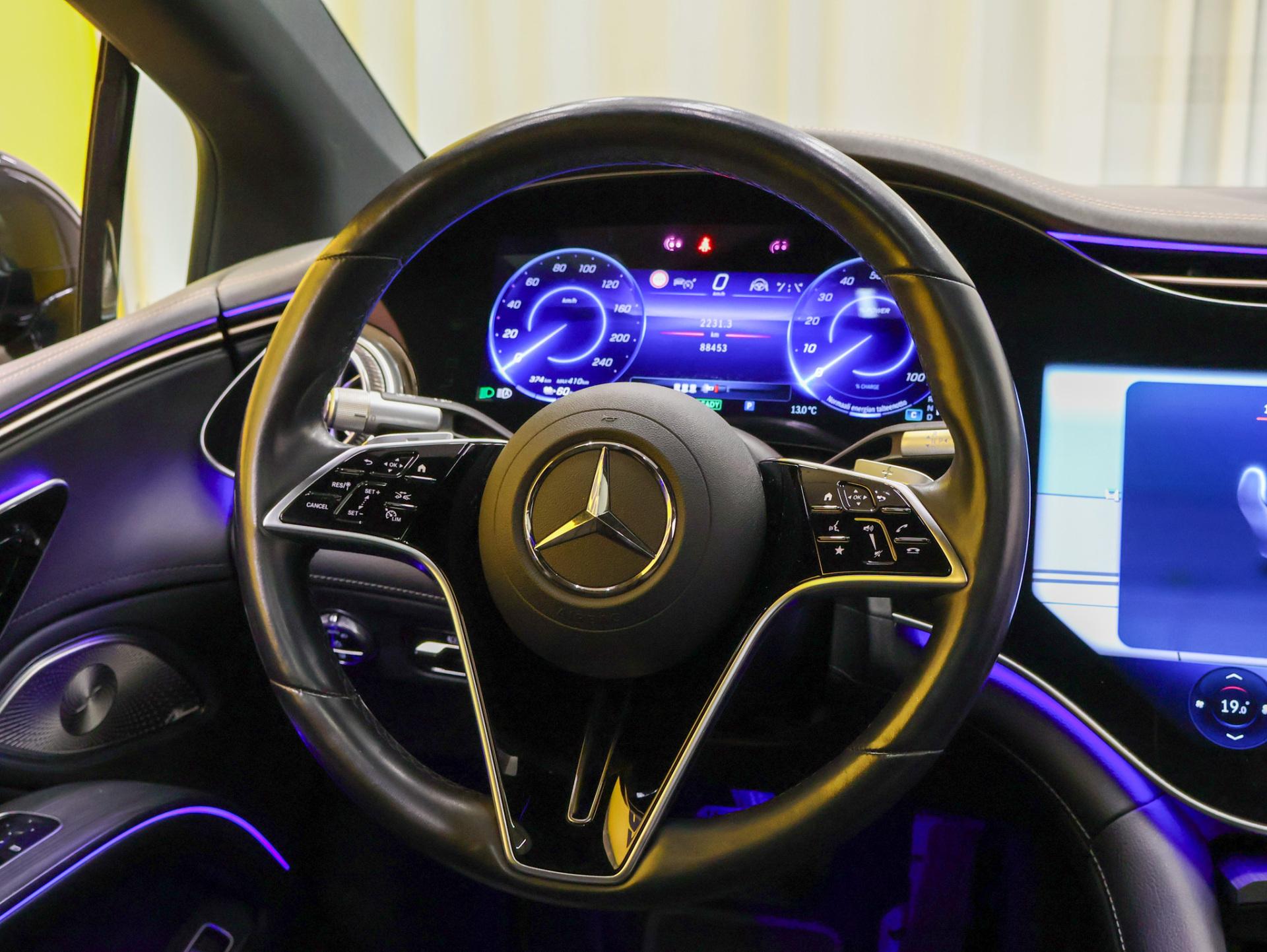 MERCEDES-BENZ EQS 2022