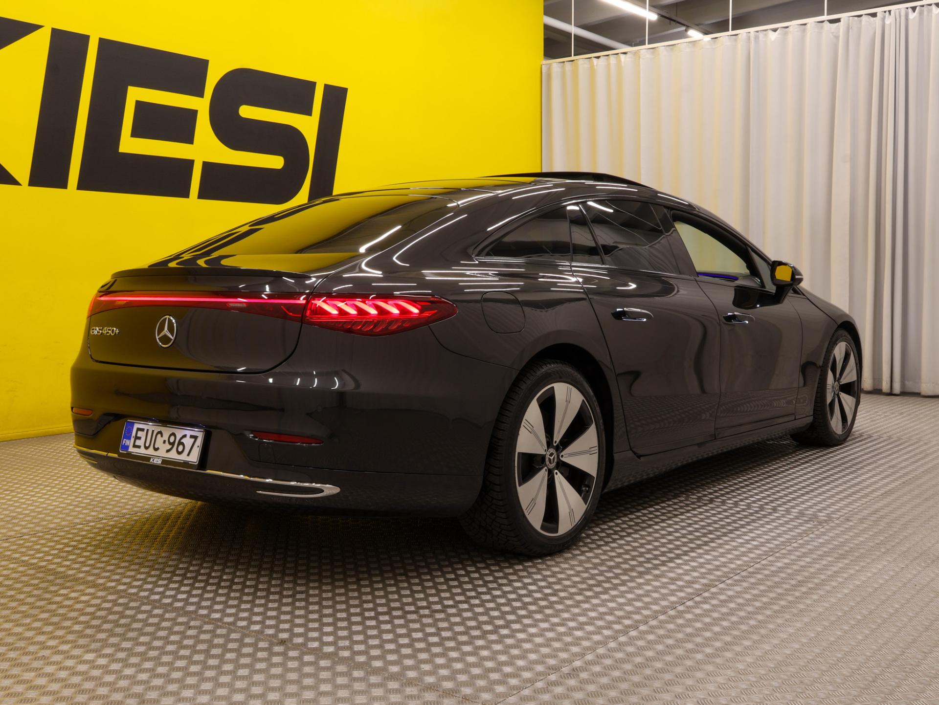 MERCEDES-BENZ EQS 2022