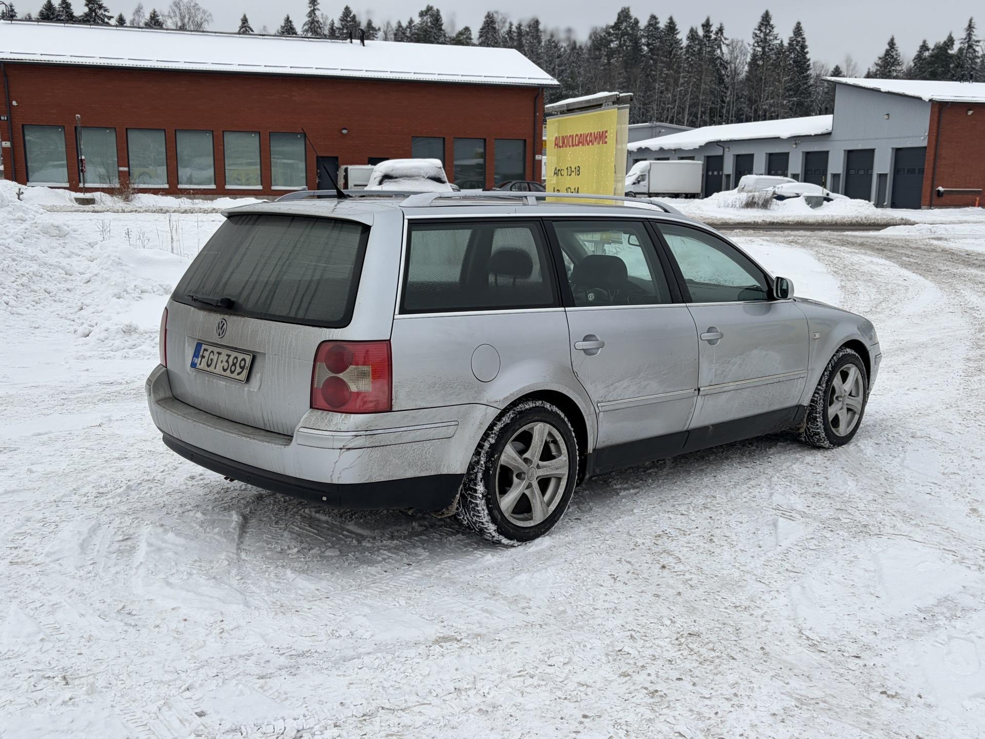 VOLKSWAGEN Passat 2001
