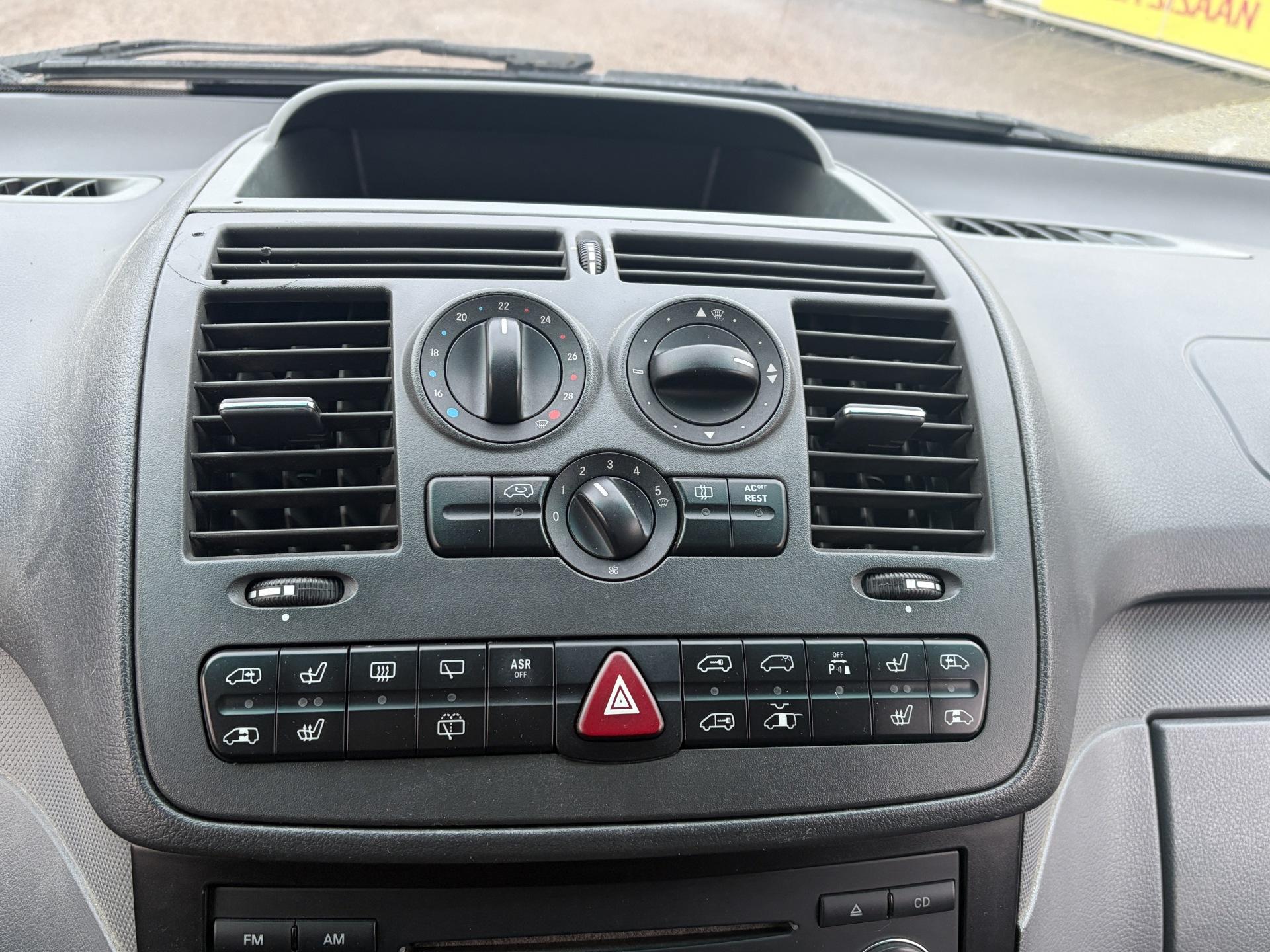 MERCEDES-BENZ Vito 2009