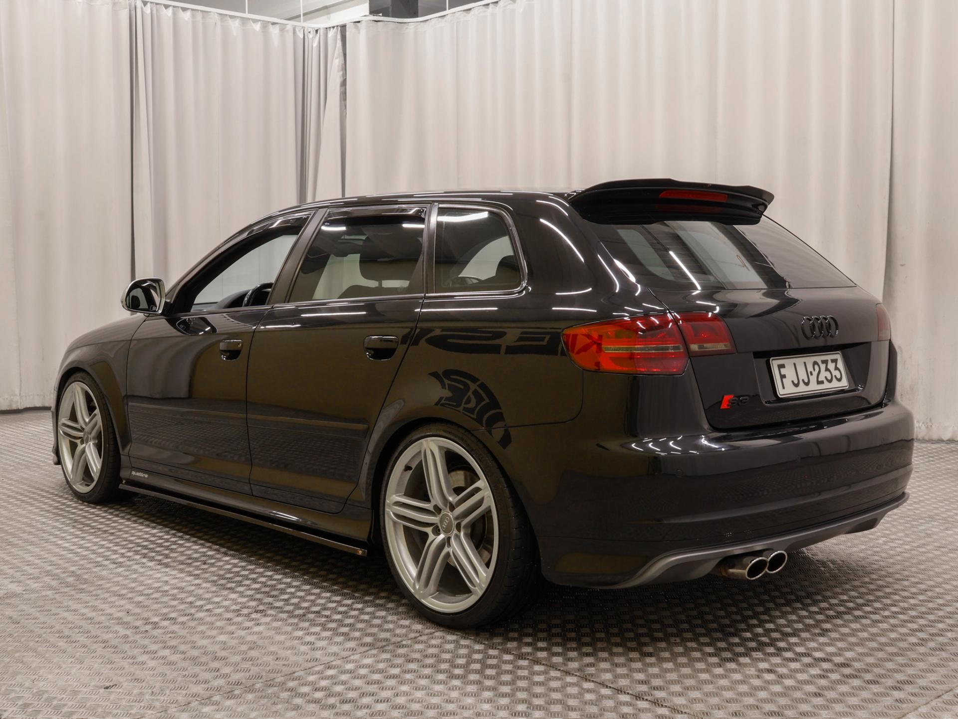 AUDI S3 2009