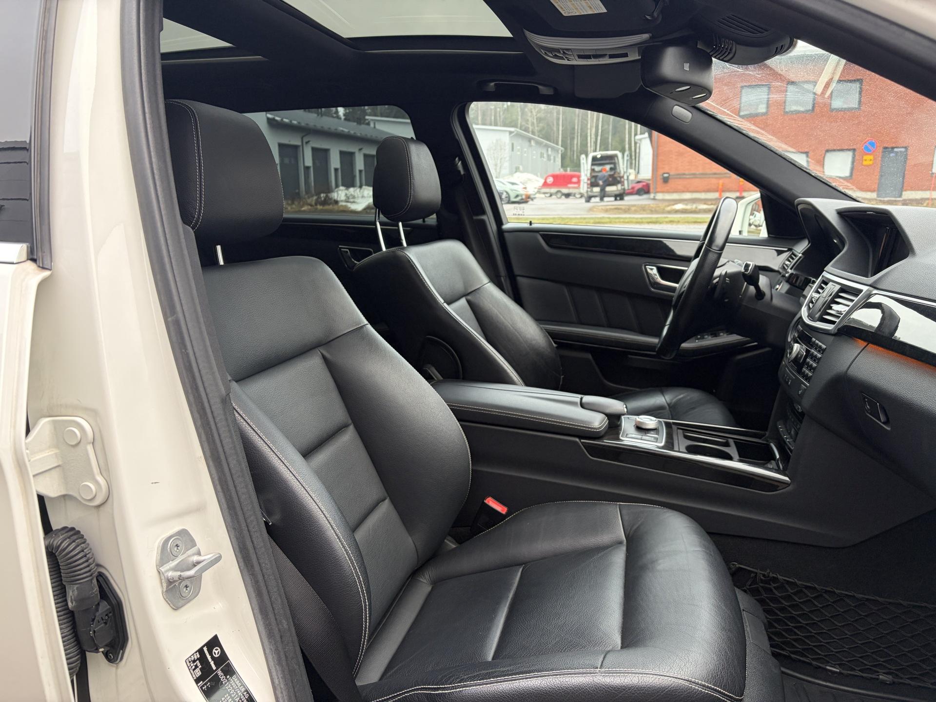 MERCEDES-BENZ E 2010