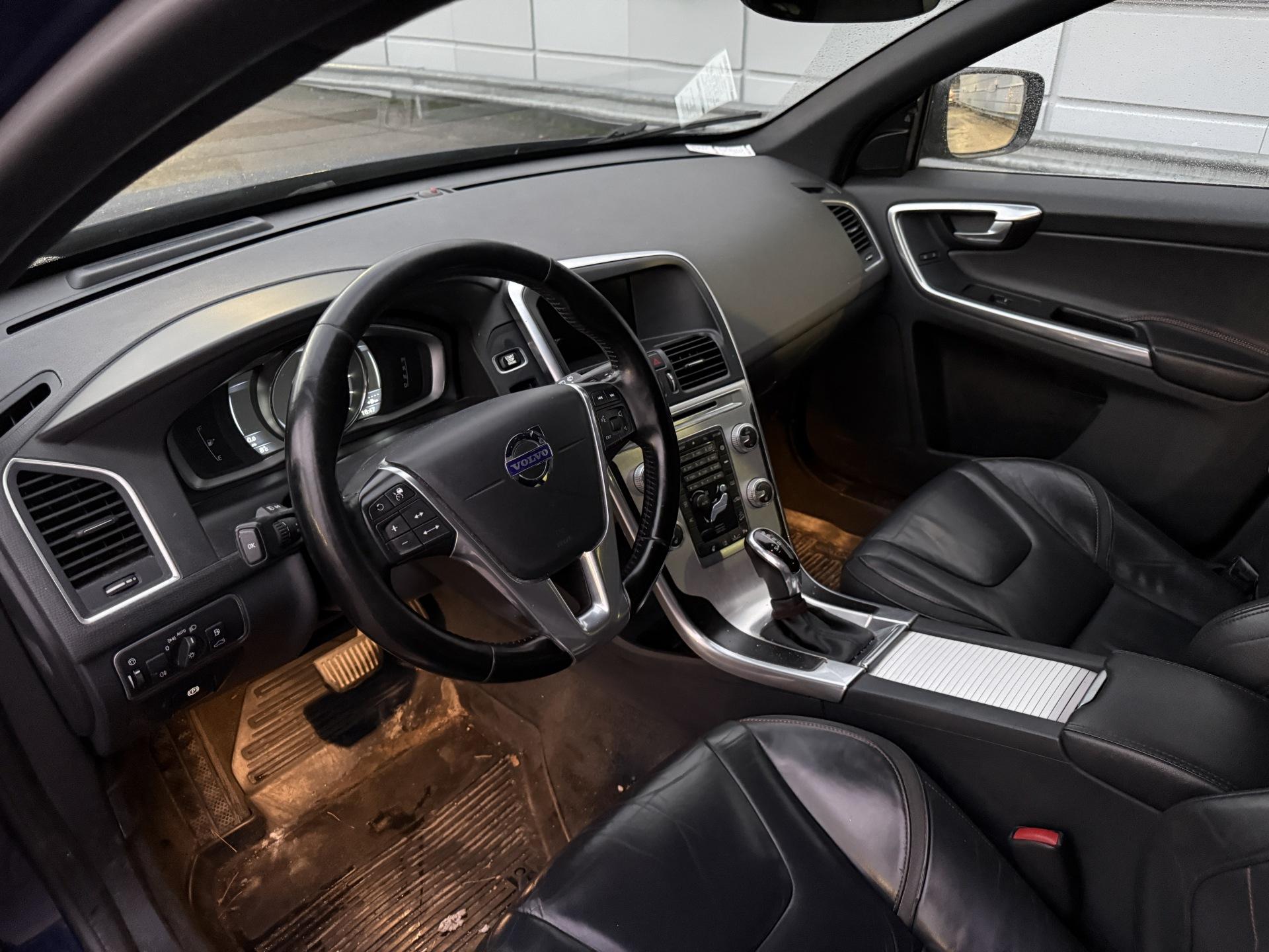 VOLVO XC60 2015