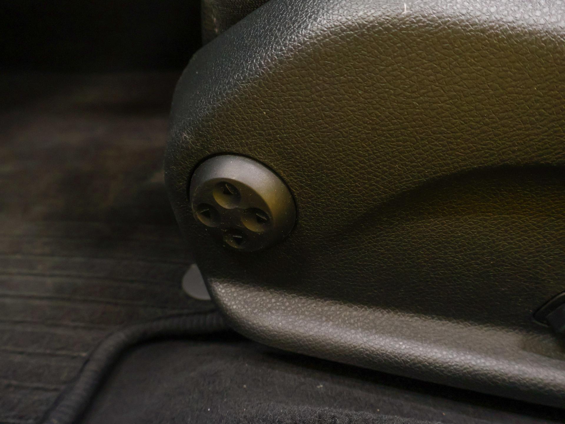 MERCEDES-BENZ C 2015