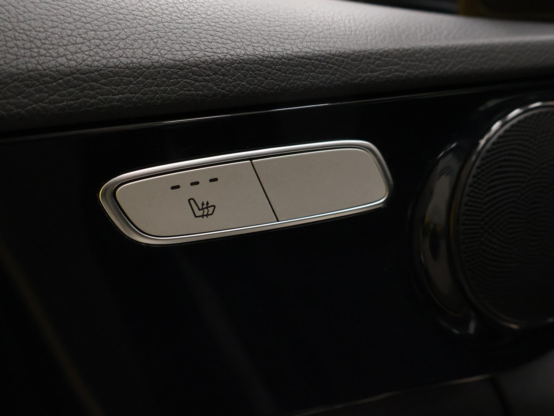 MERCEDES-BENZ C 2015