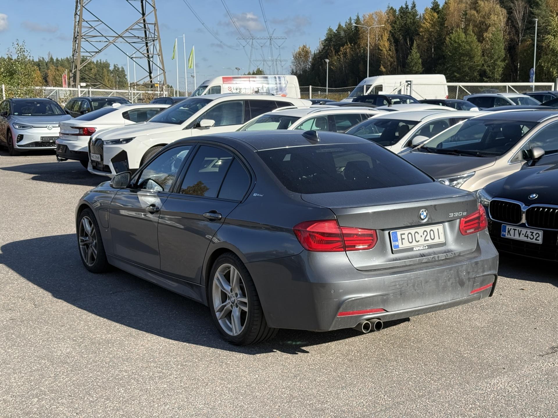 BMW 330 2018