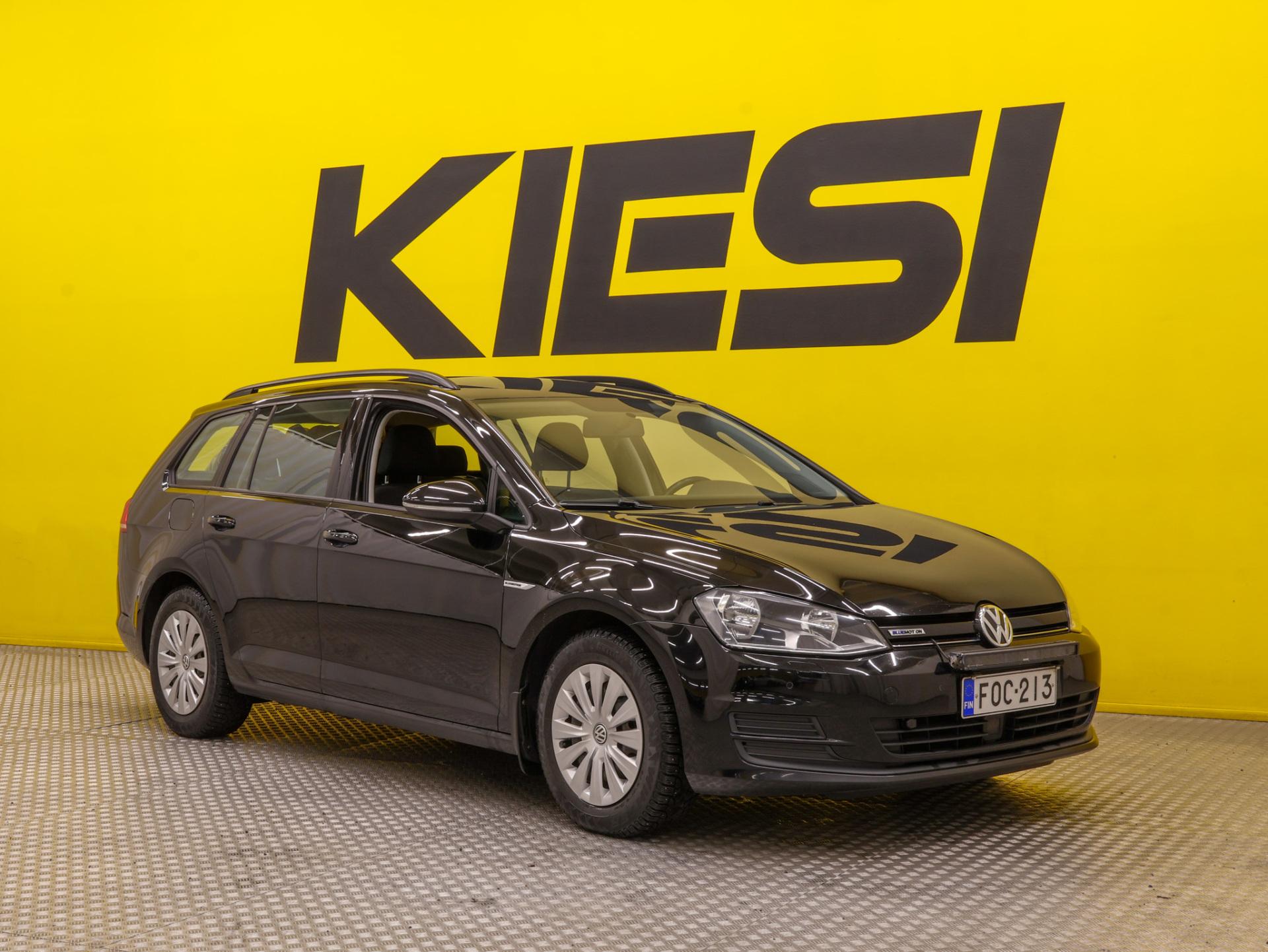 VOLKSWAGEN Golf 2015