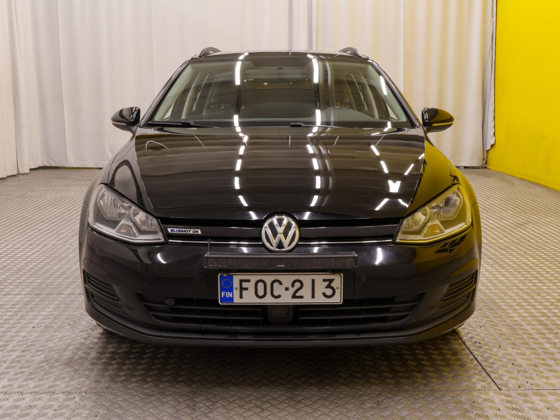 VOLKSWAGEN Golf 2015