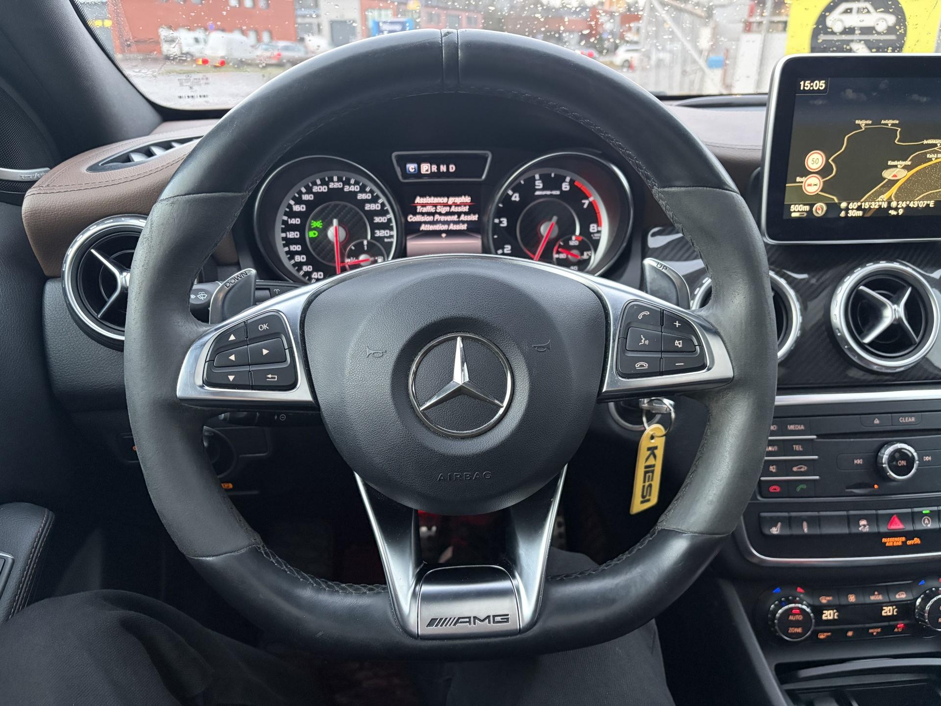 MERCEDES-BENZ GLA 45 AMG 2016