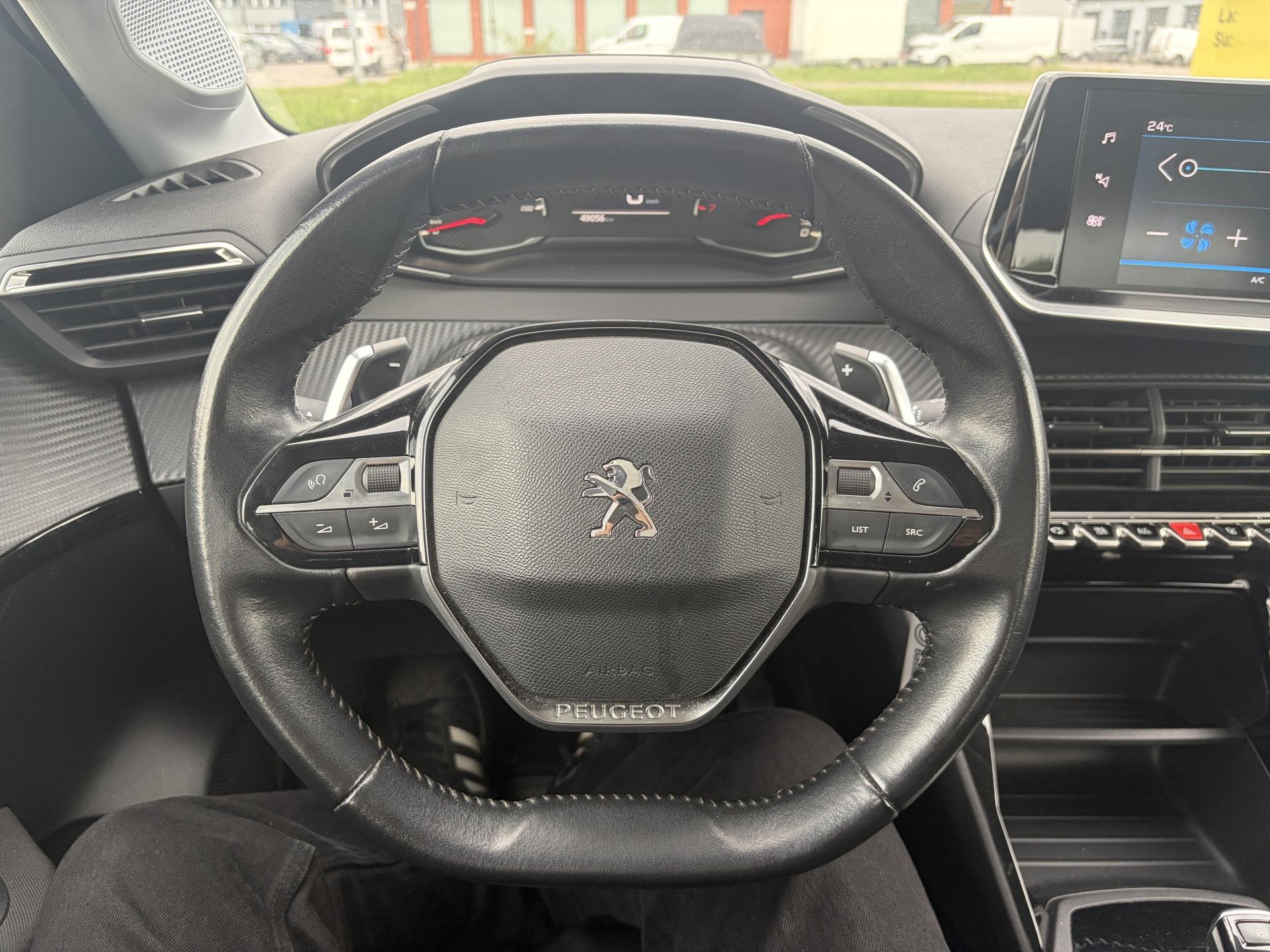 PEUGEOT 208 2020