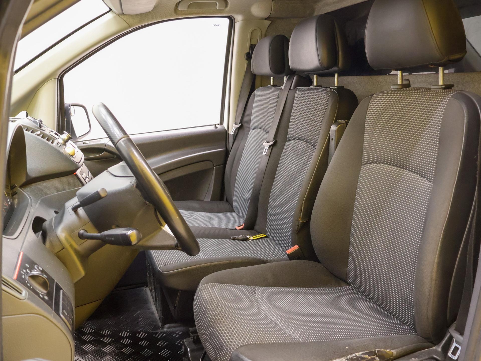 MERCEDES-BENZ Vito 2012