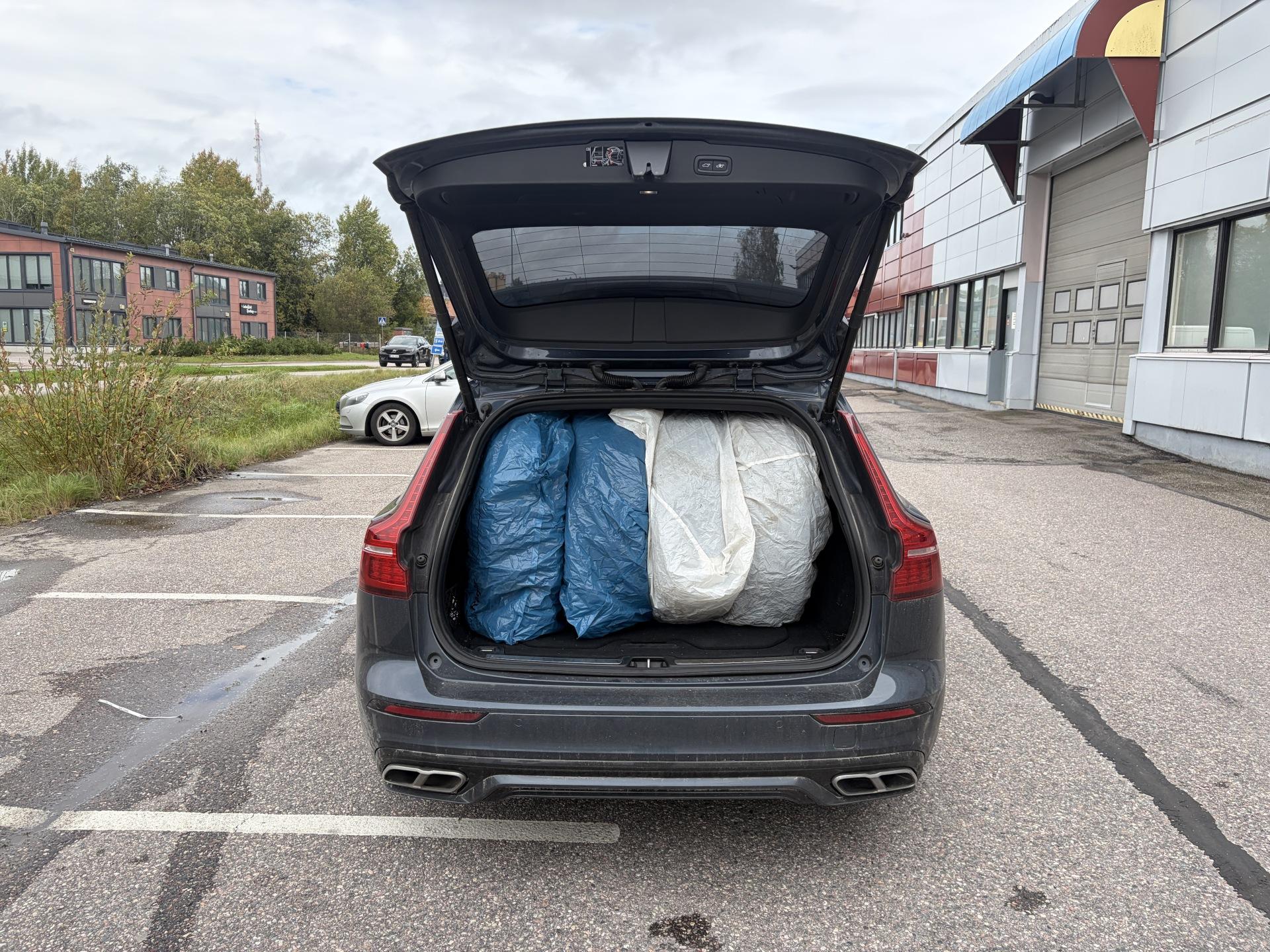 VOLVO V60 2020