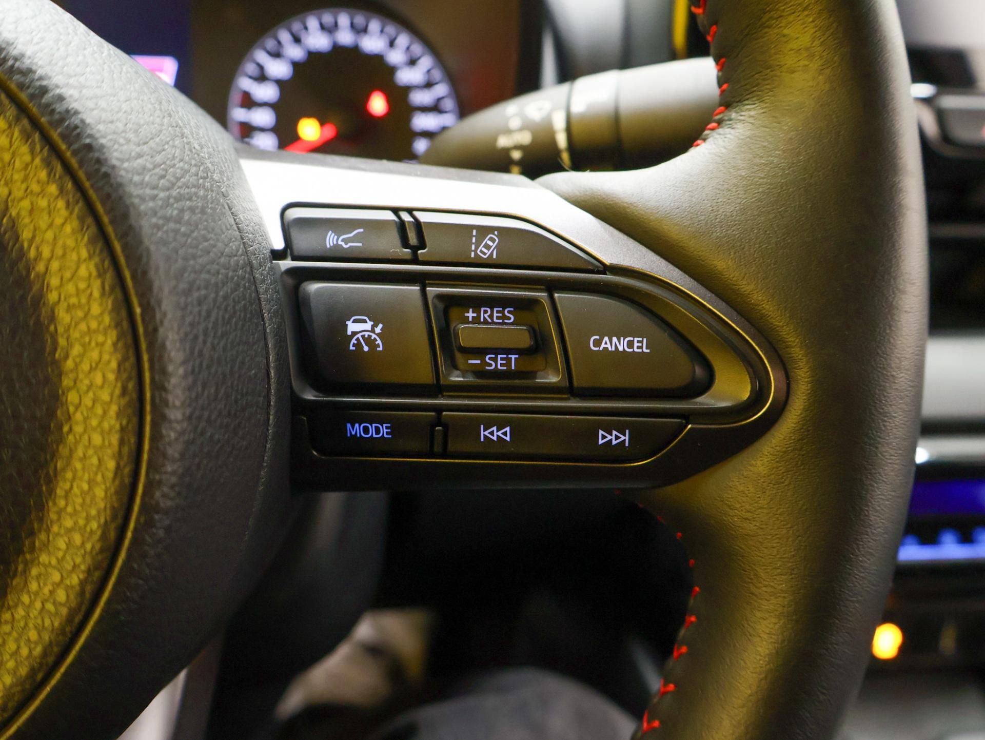 TOYOTA GR Yaris 2021