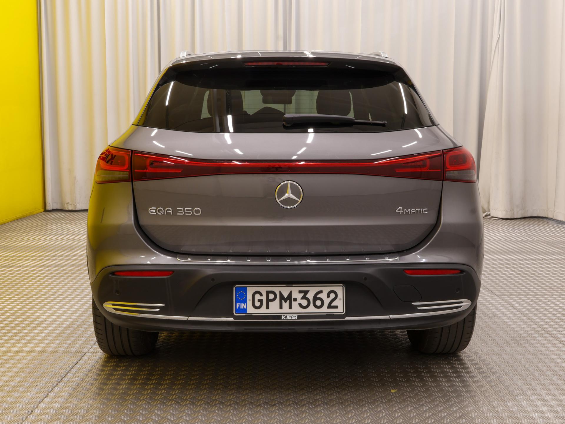 MERCEDES-BENZ EQA 2022