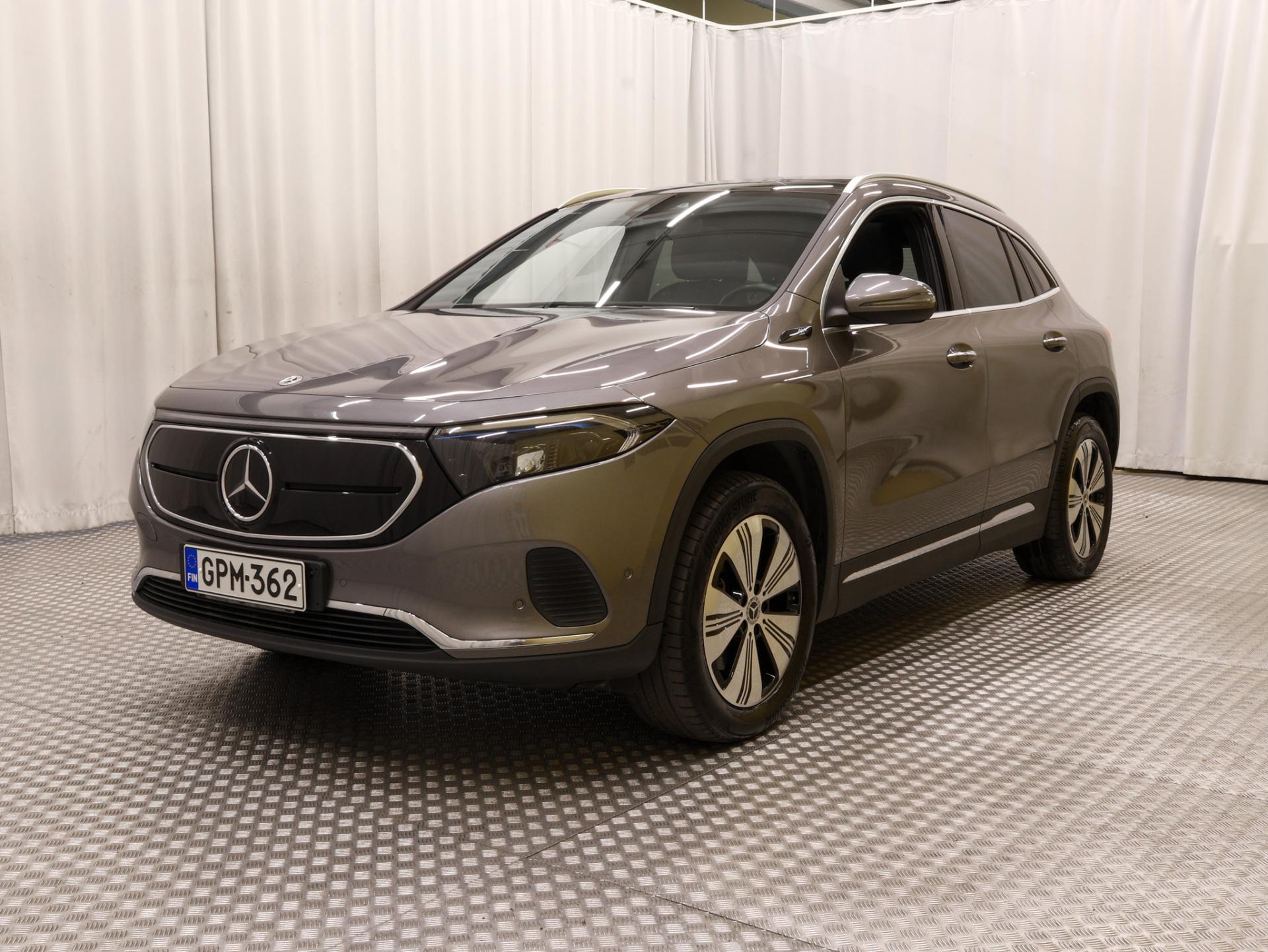 MERCEDES-BENZ EQA 2022