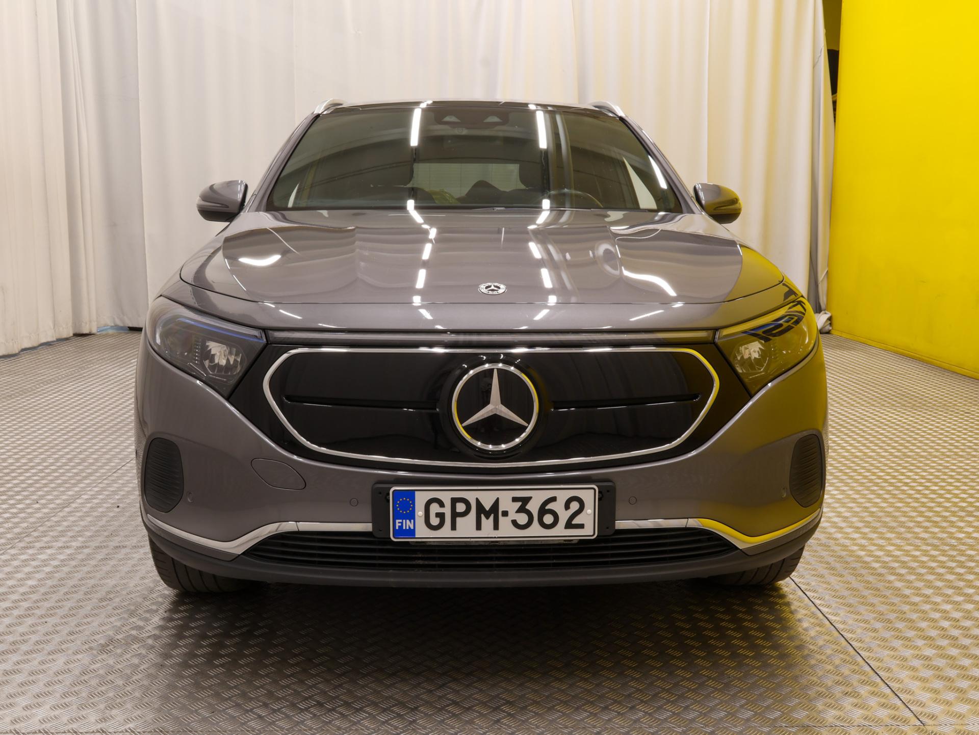 MERCEDES-BENZ EQA 2022