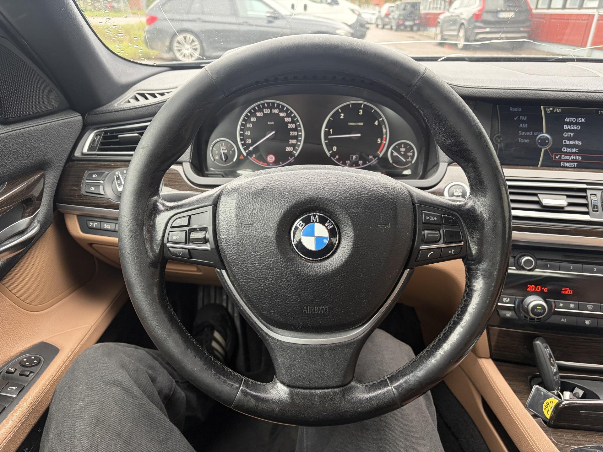 BMW 730 2009