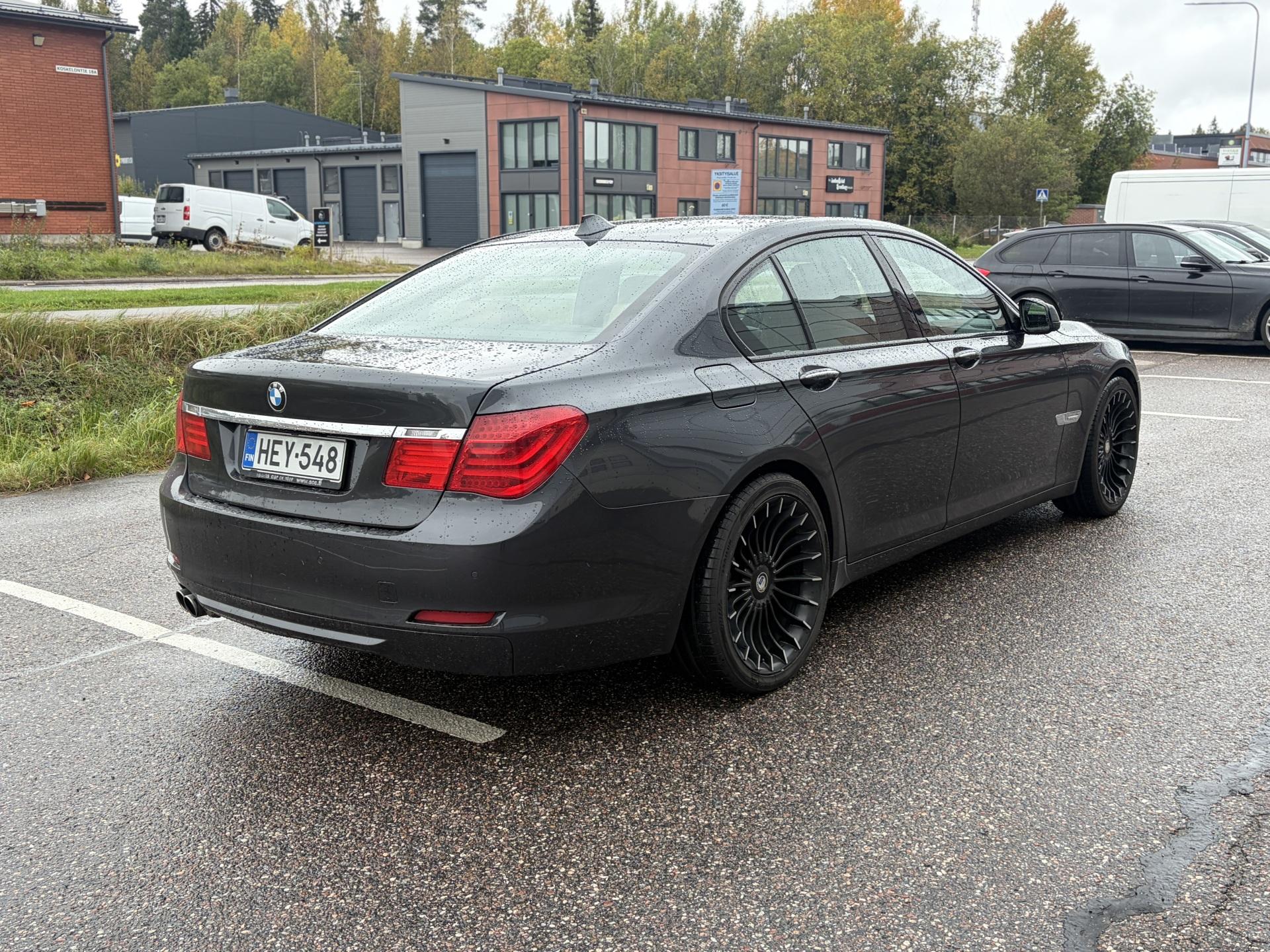 BMW 730 2009