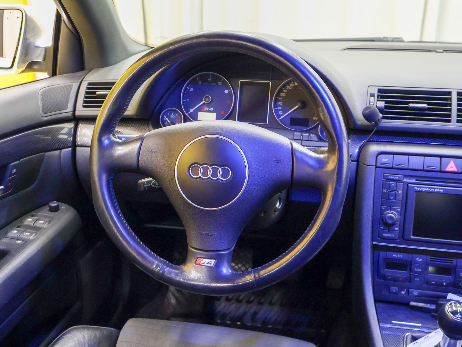 AUDI S4 2003