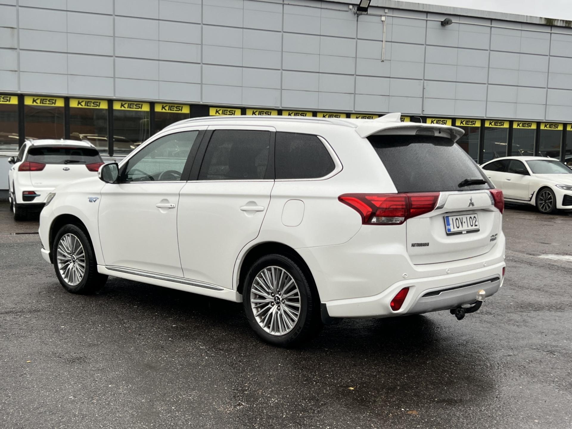 MITSUBISHI Outlander PHEV 2019