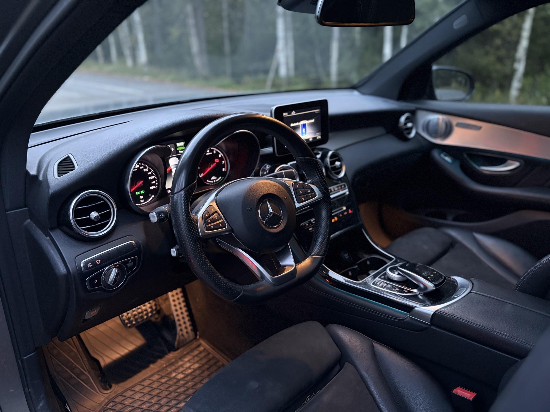 MERCEDES-BENZ GLC 2017