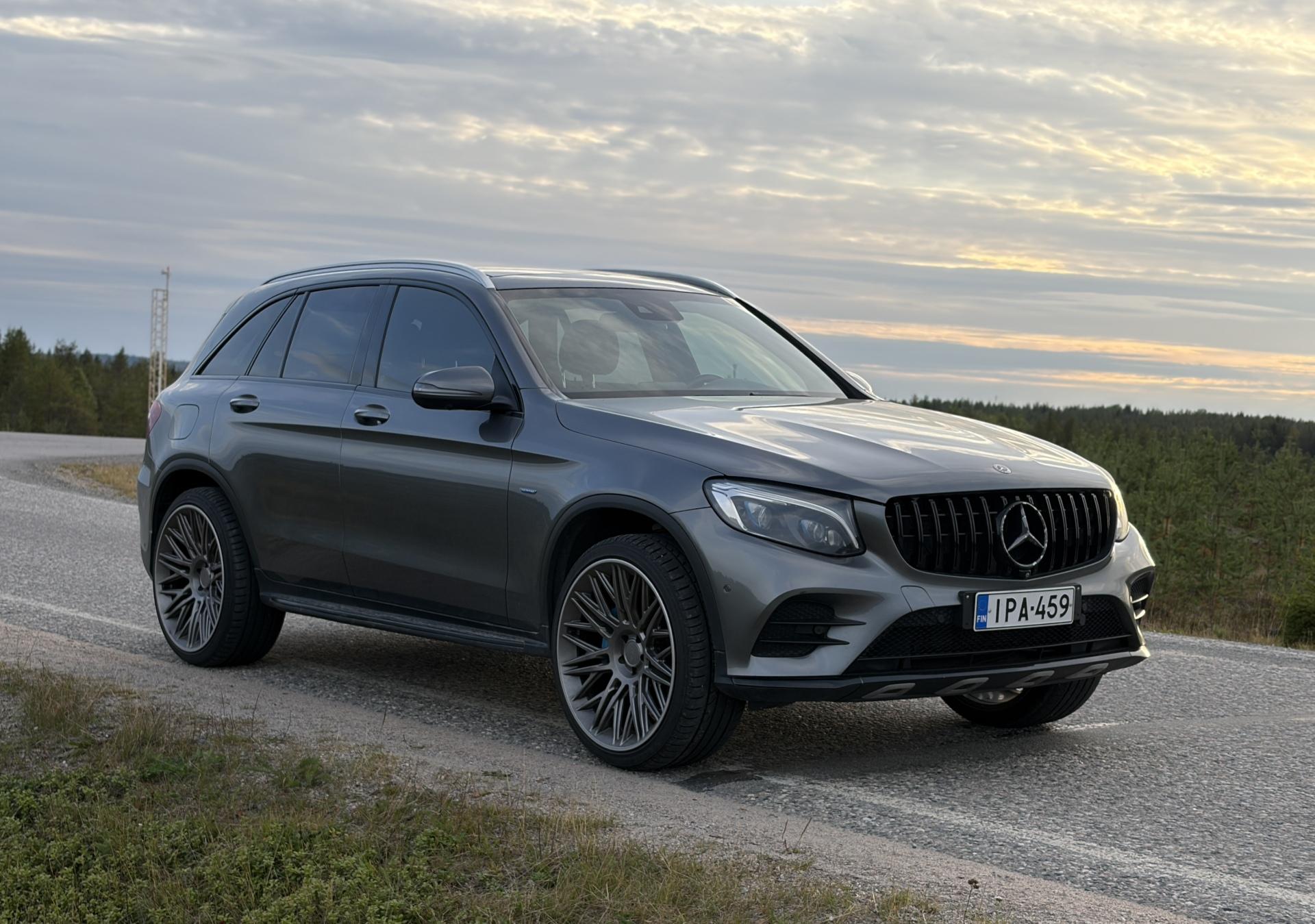 MERCEDES-BENZ GLC 2017