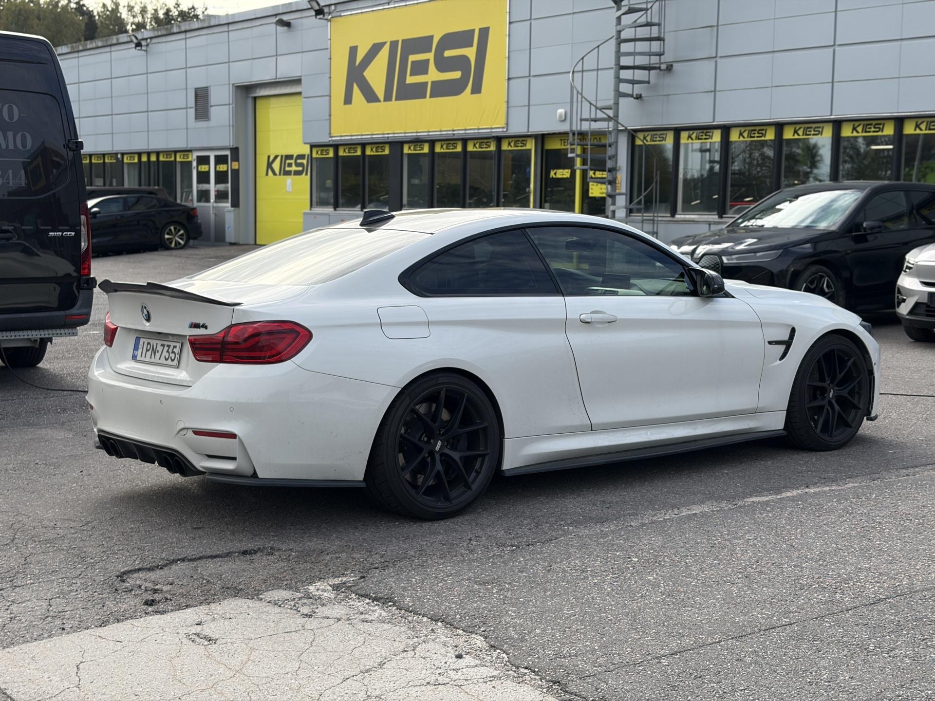 BMW M4 2014