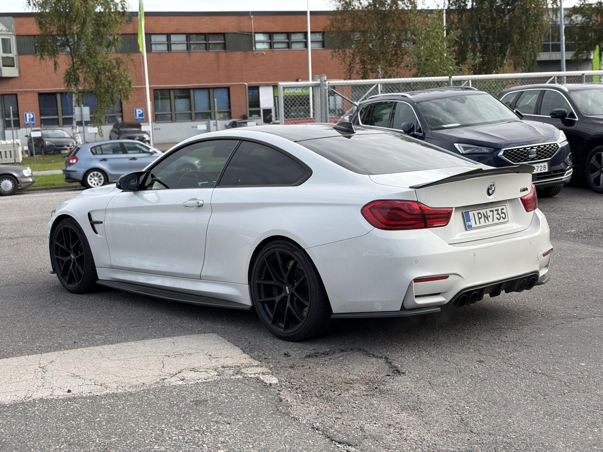 BMW M4 2014