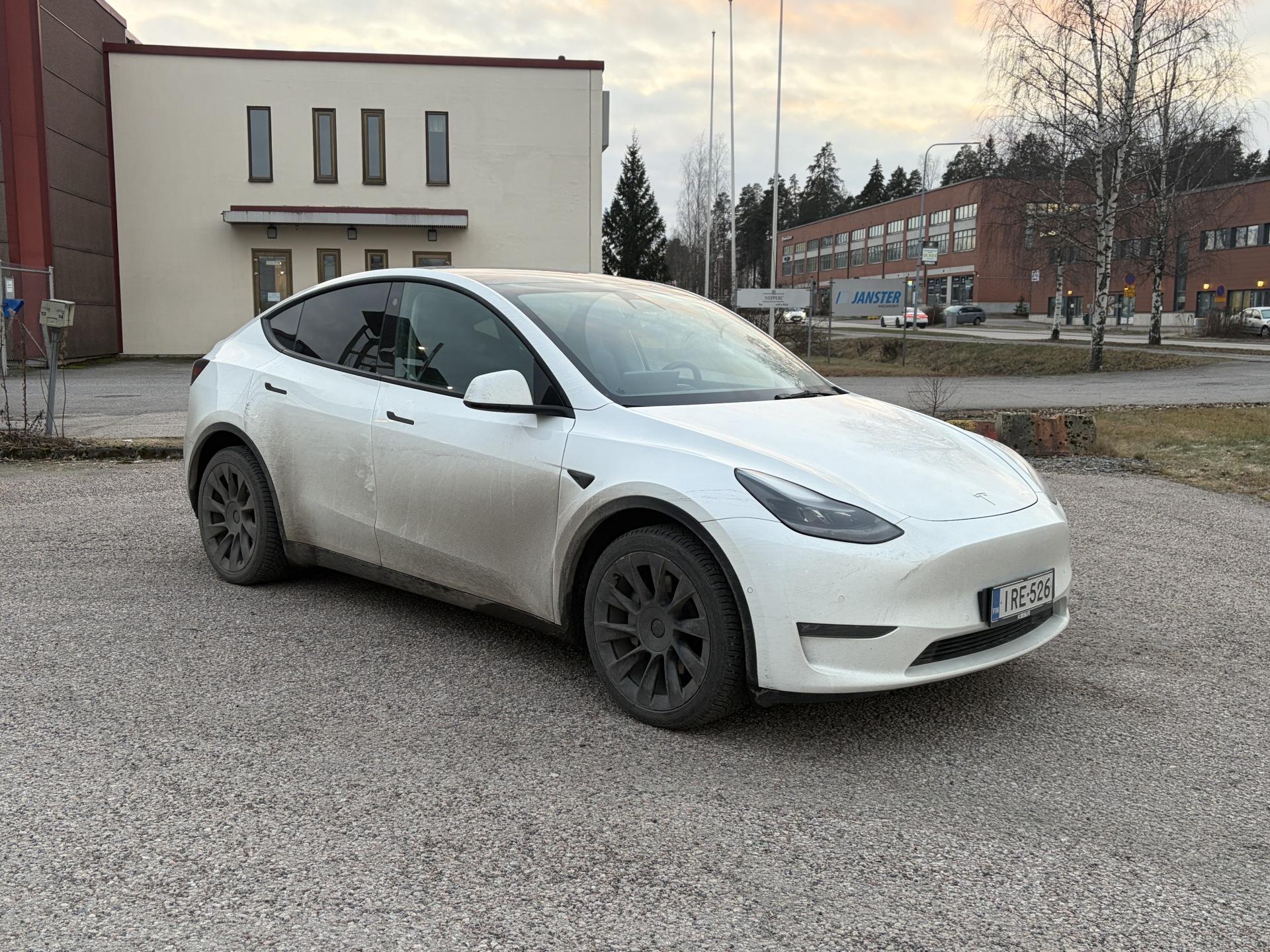 TESLA Model Y 2022