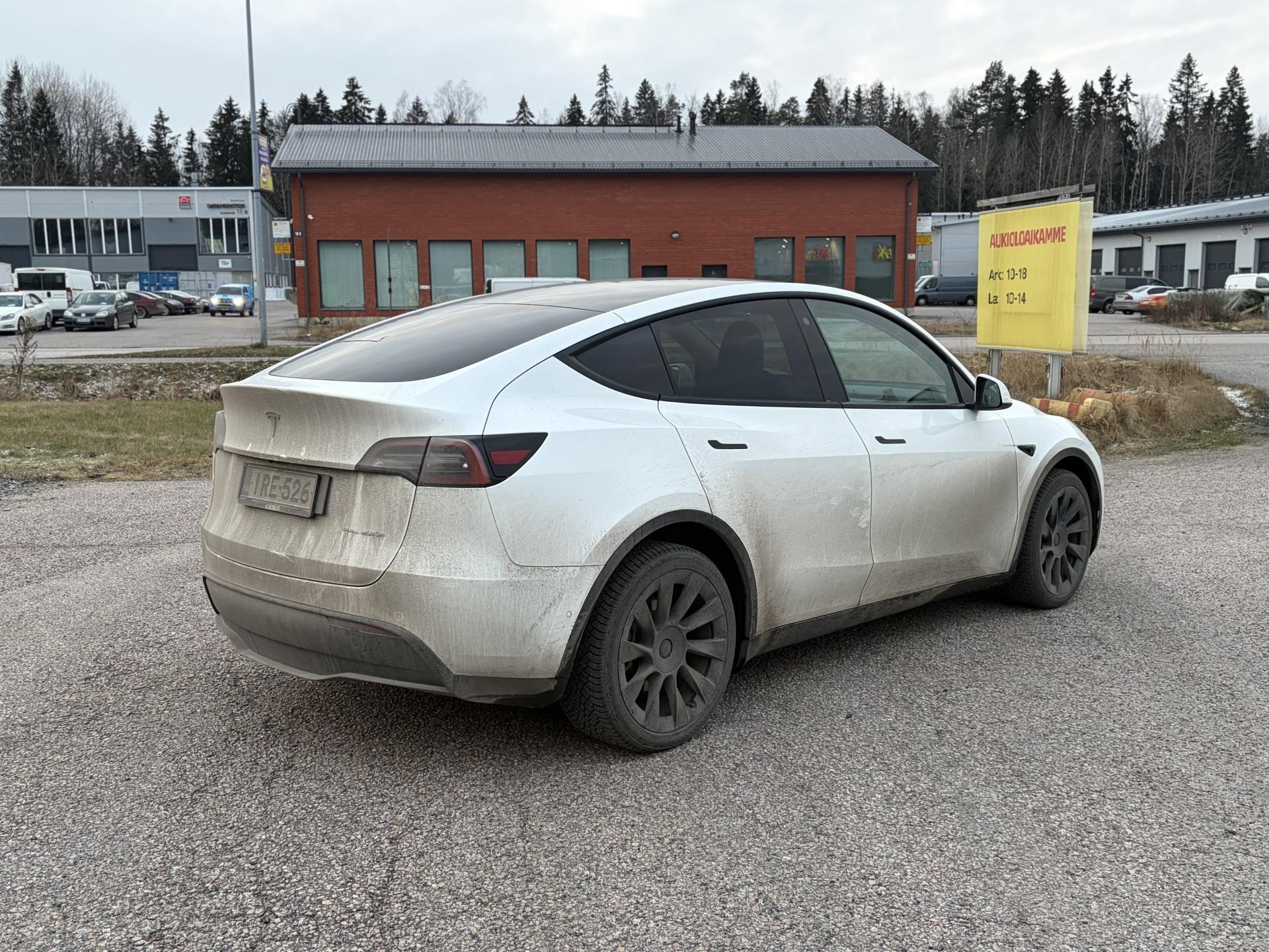 TESLA Model Y 2022
