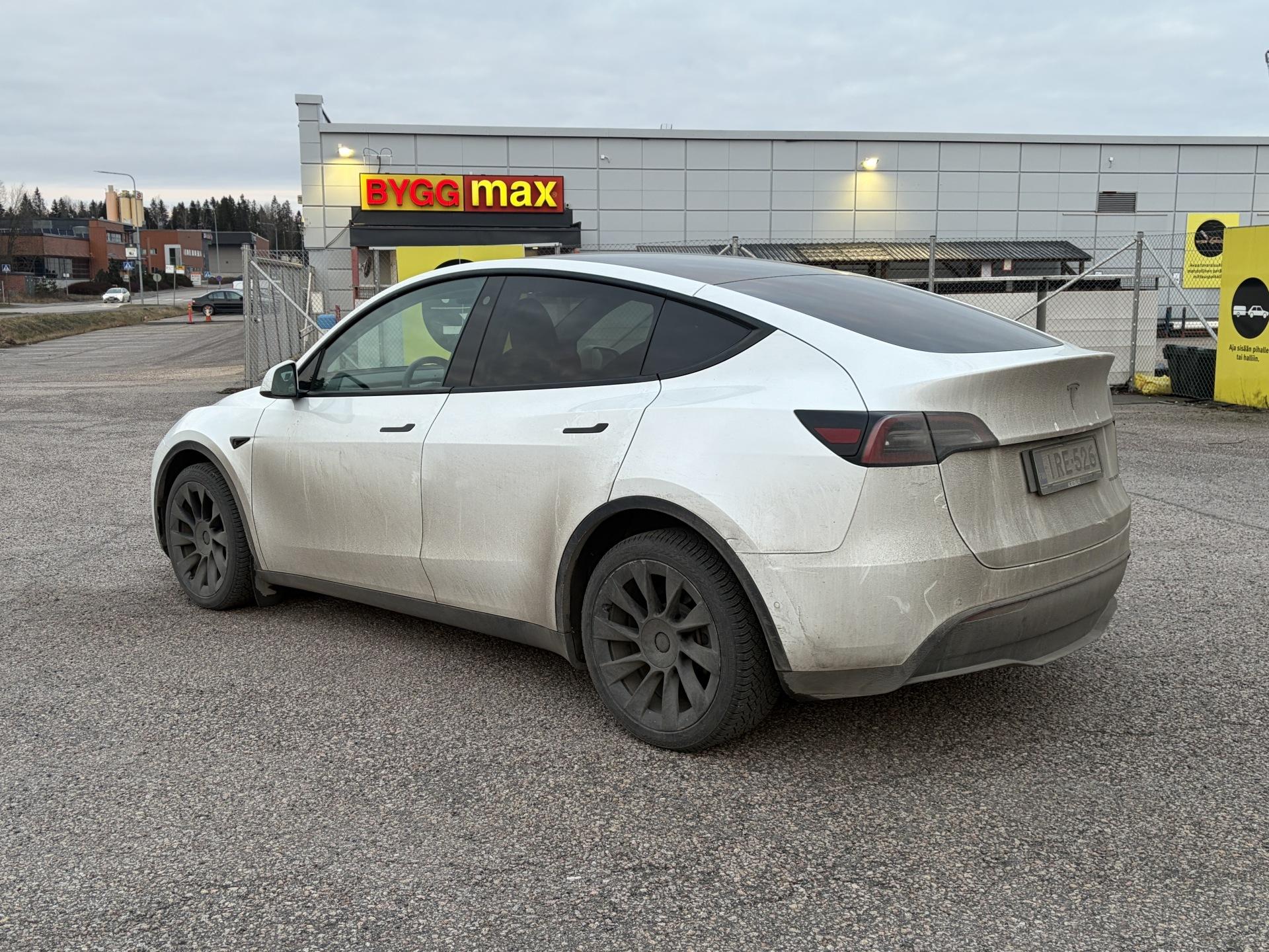 TESLA Model Y 2022